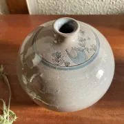 Ball vase pottery Millian