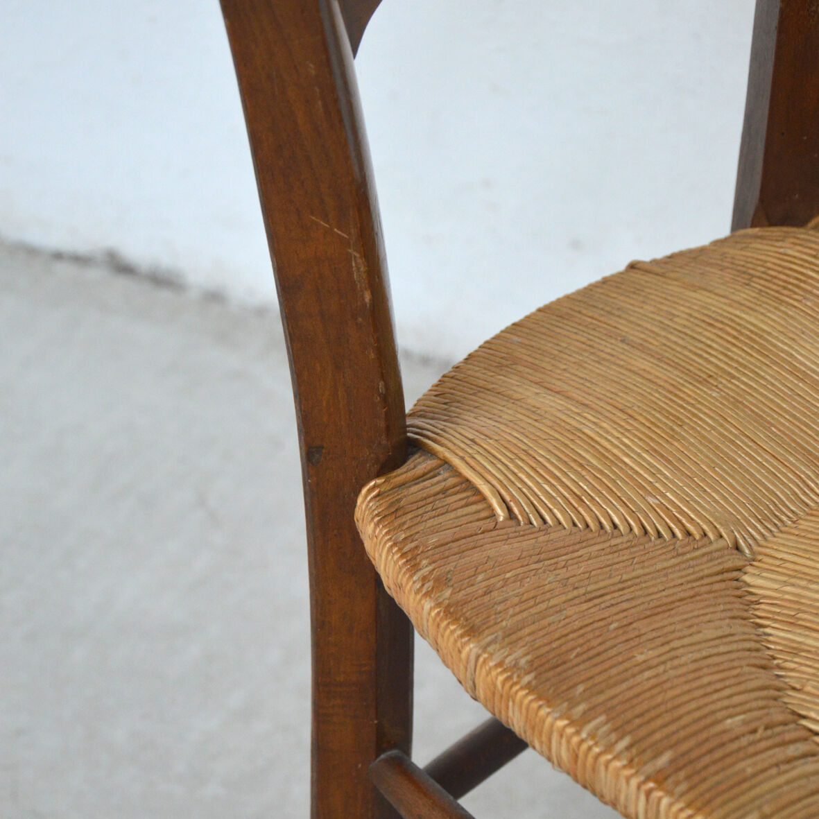 Old chair wood and straw