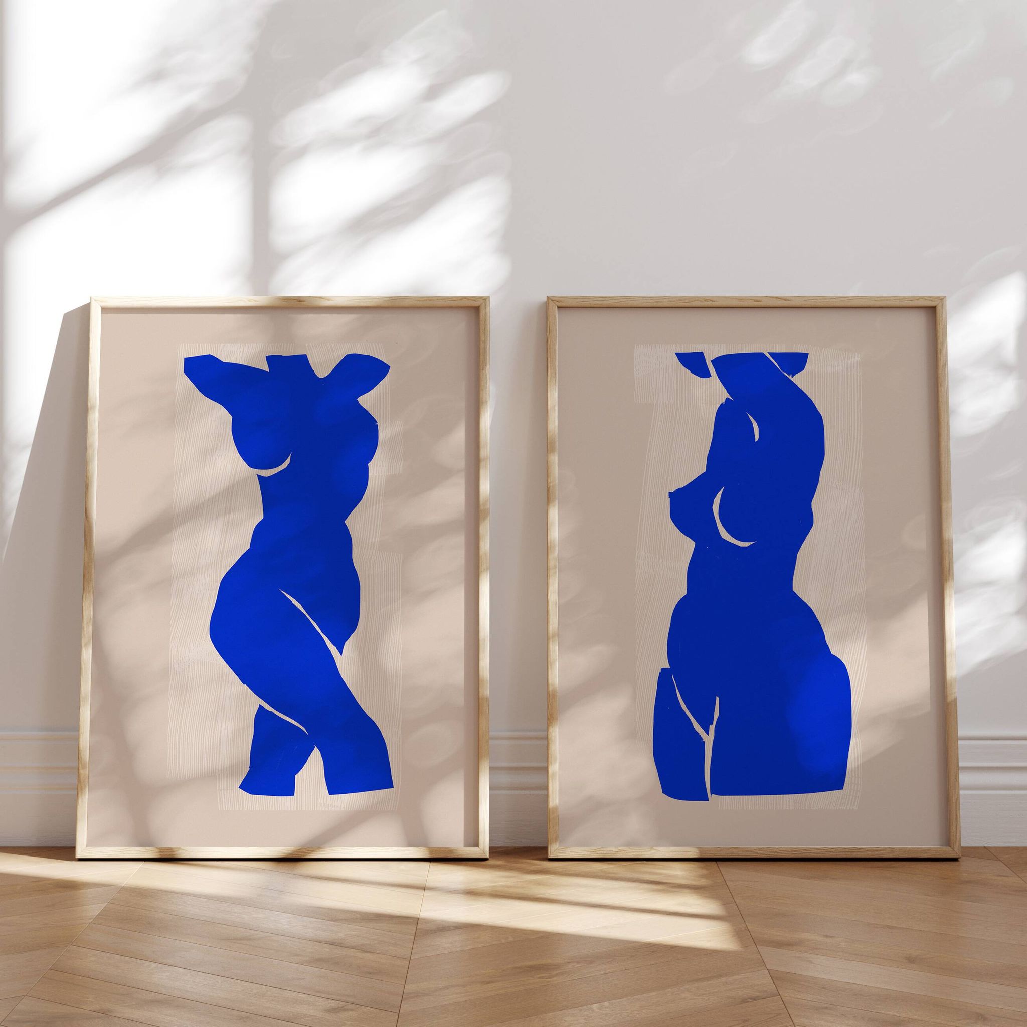 Paire d’estampes, art mural silhouette féminine. Lot de deux, 50x70cm
