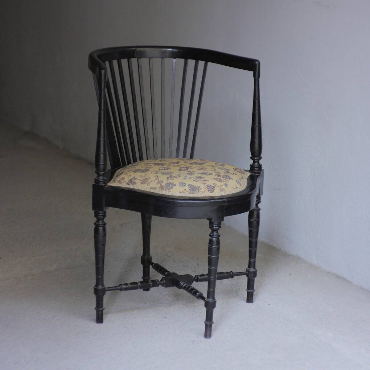 Armchair with armrests attributed to Adolf Loos, 1940s.