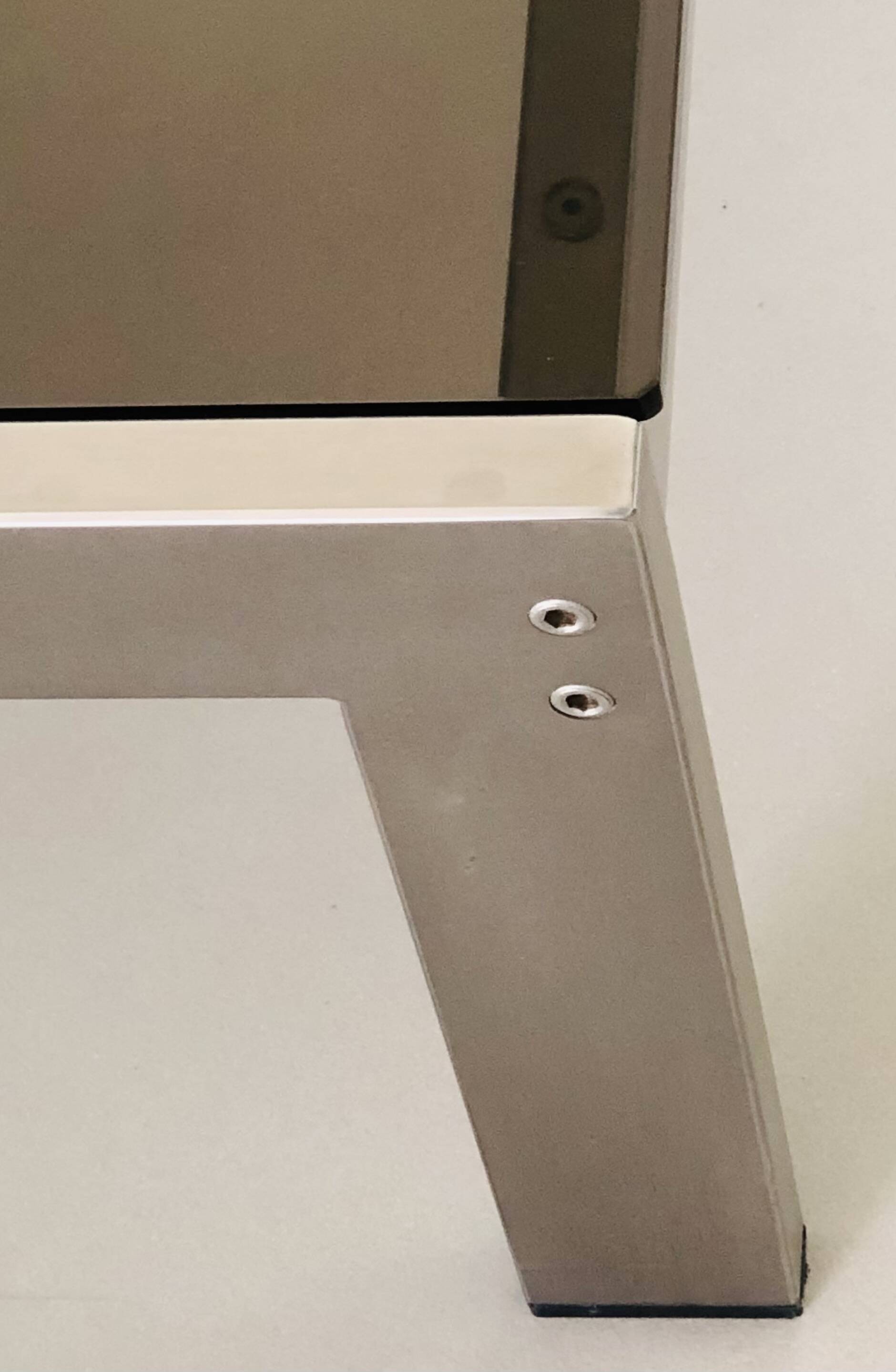 Table basse carrée Tau par Gae Aulenti, edition Rinascente  Italie années 70