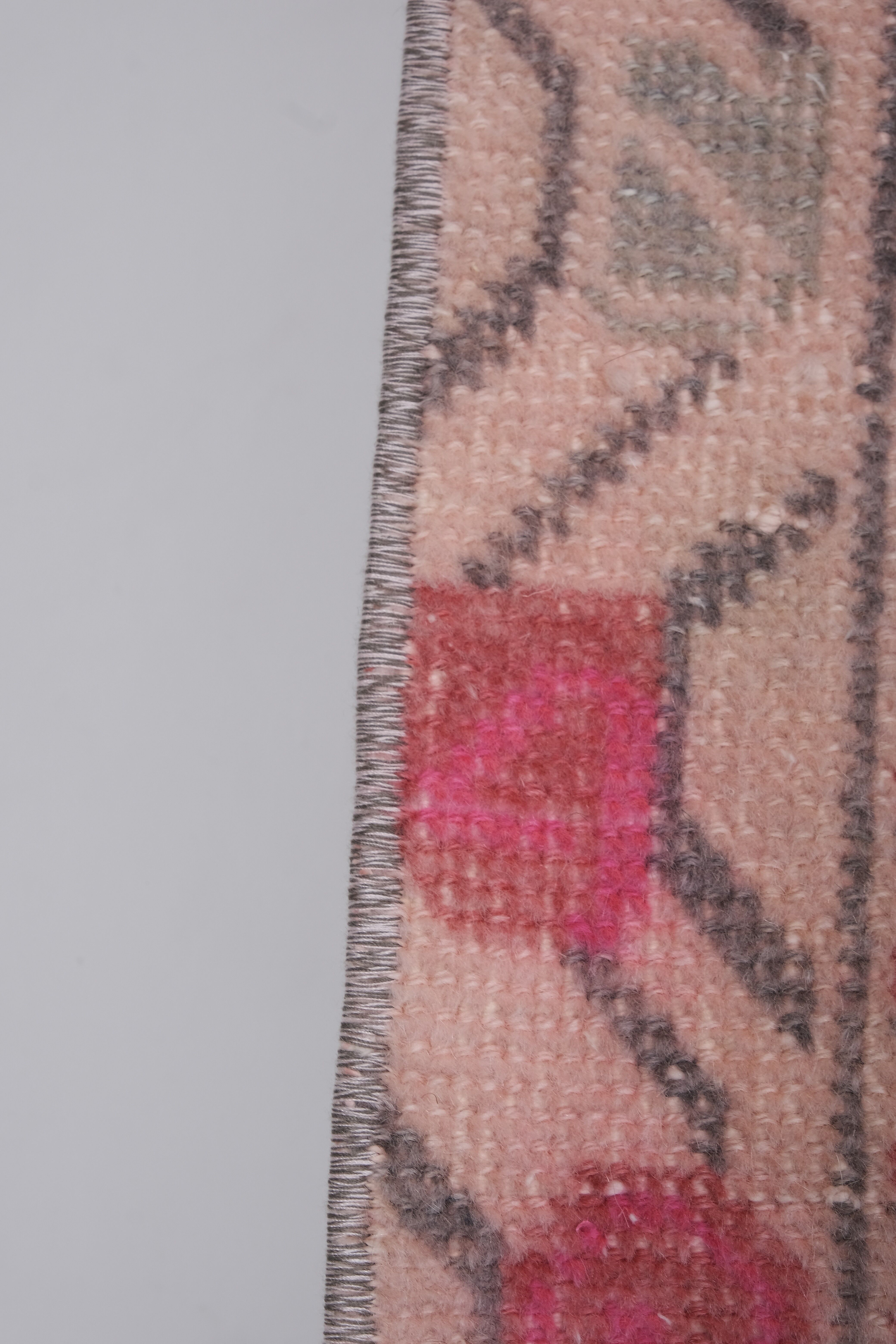 Vintage Turkish rug from Oushak, hand-woven 119x231 cm