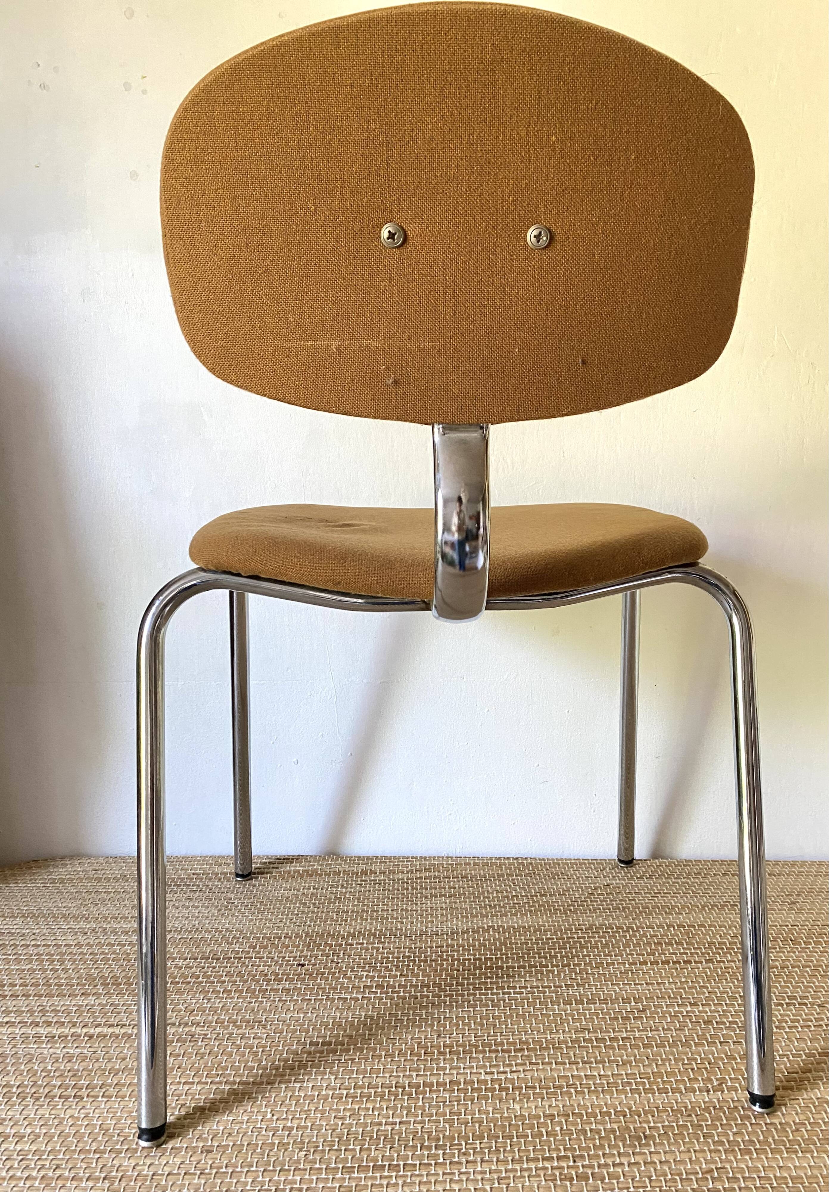 Vintage Strafor n chair