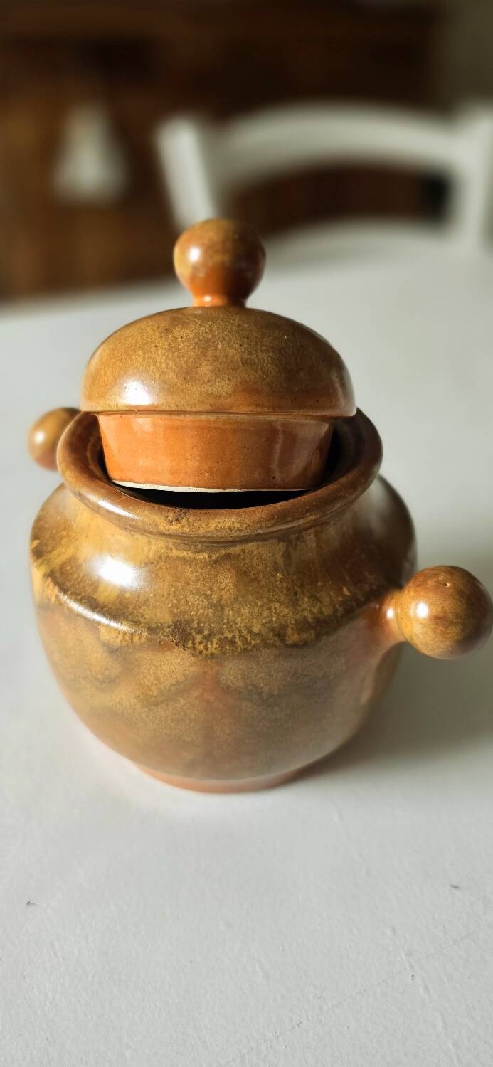 Henriot Quimper stoneware sugar bowl