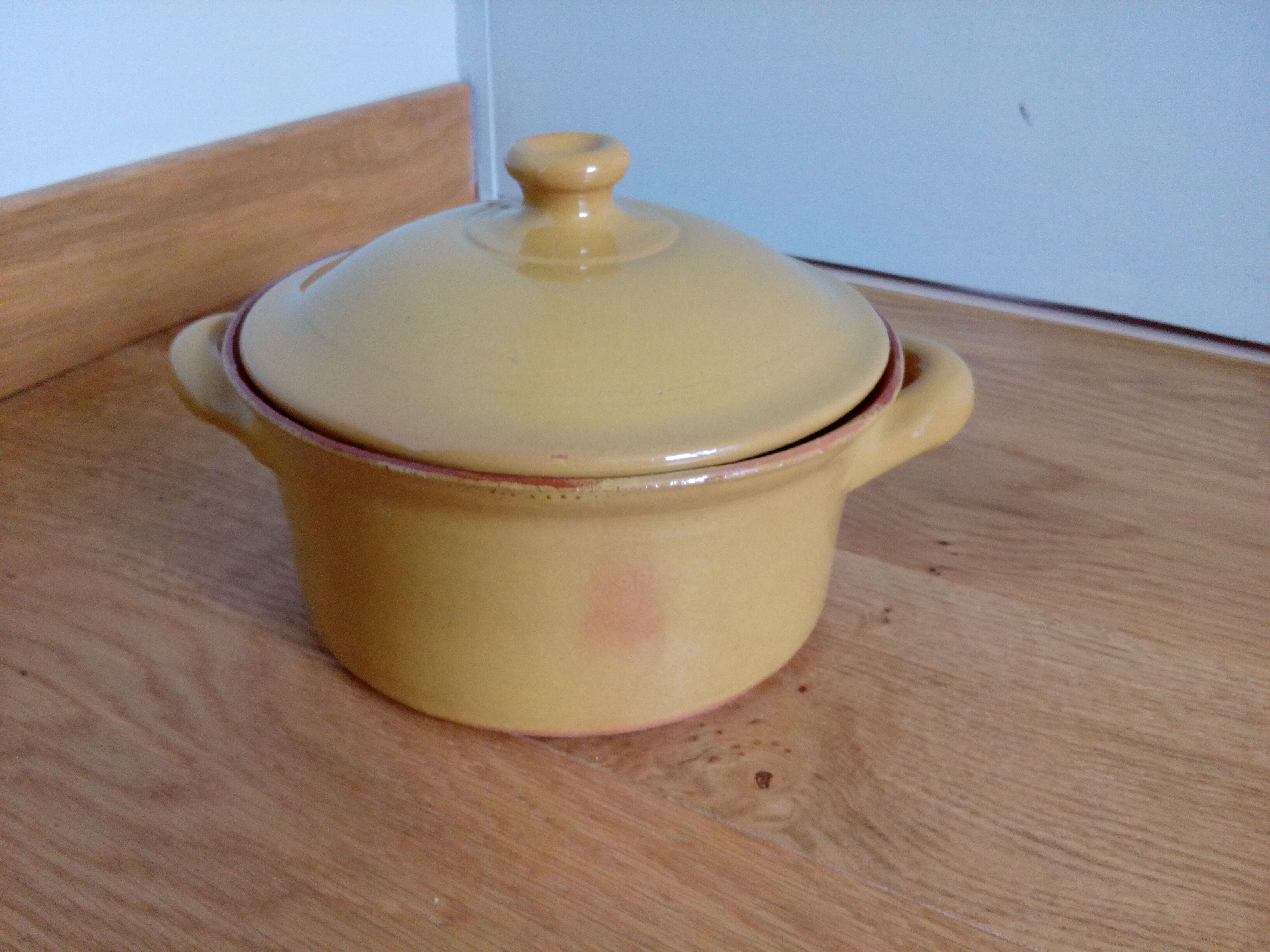 Pot with lid, ceramic soup maker enamelled with mustard yellow