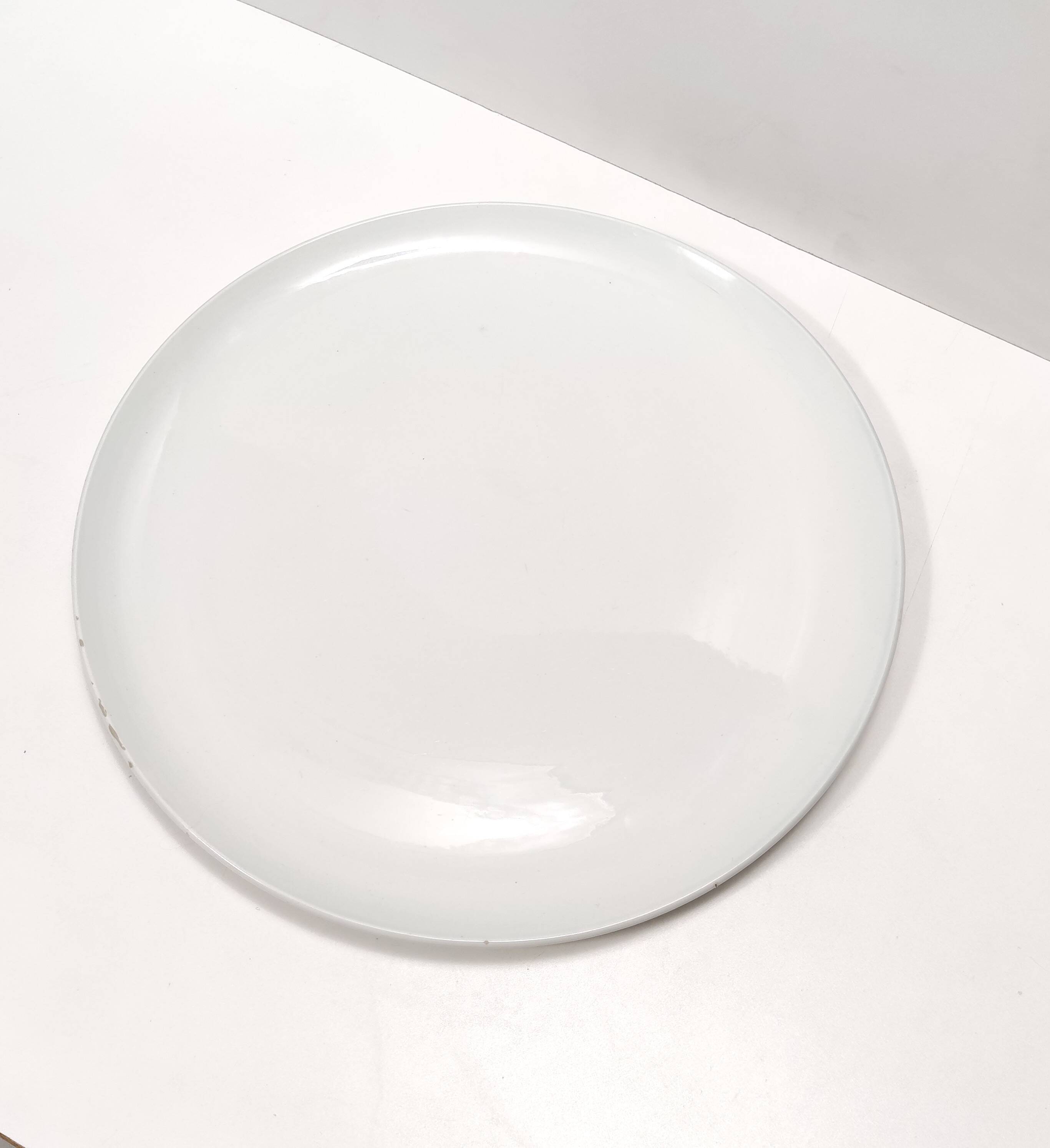 White Lacquered Ceramic Dessert Plate by Ginori Ascribable to Gio Ponti, Italy