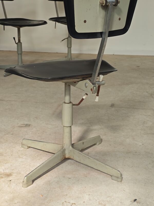 Chaise réglable industrielle réglablemétal Tchécoslovaquie 1960