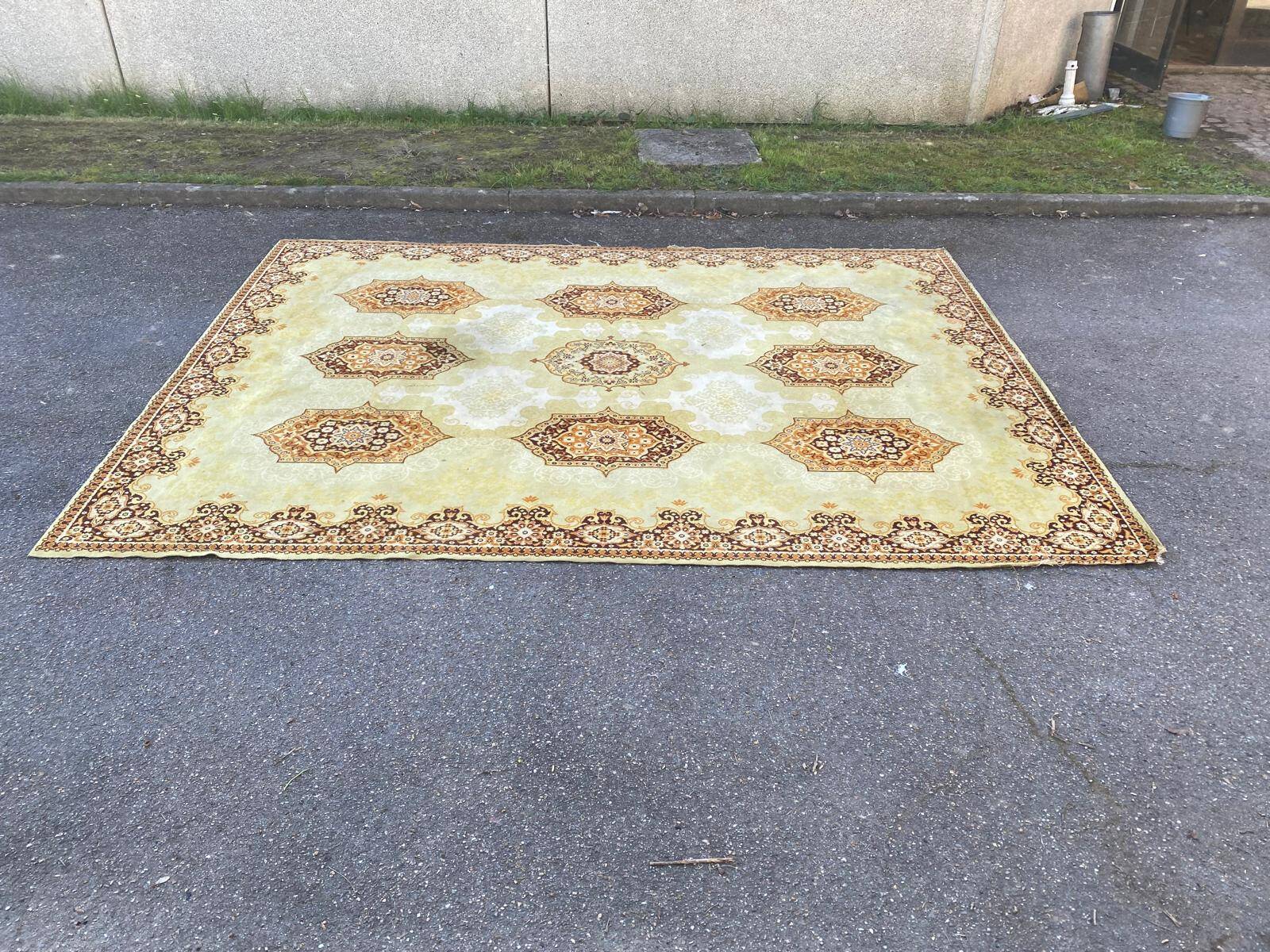 Persian wool rug in mustard velvet 250x350cm