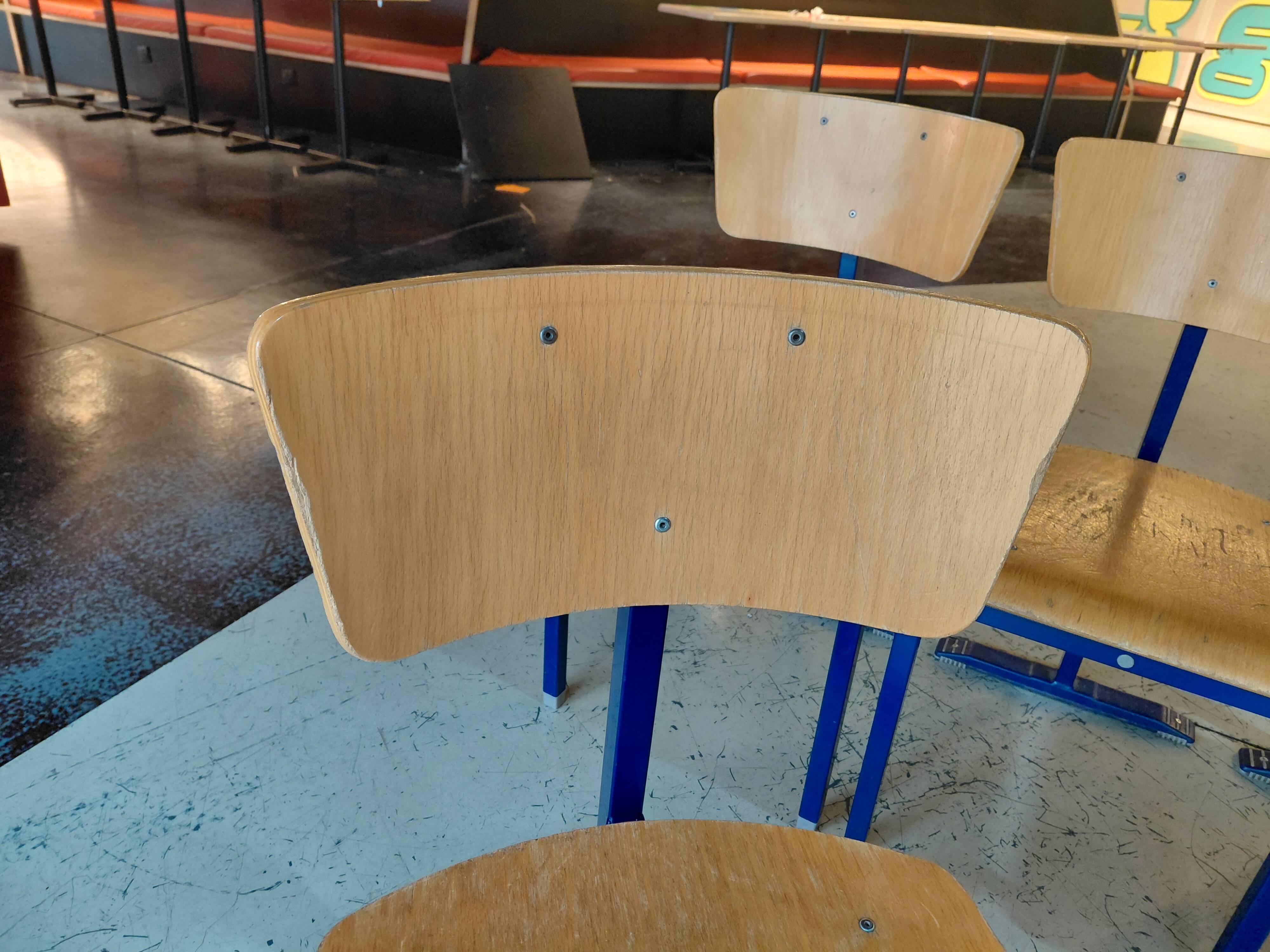 Lot 6 chaises vintage style Marko N1 – piètement trépied