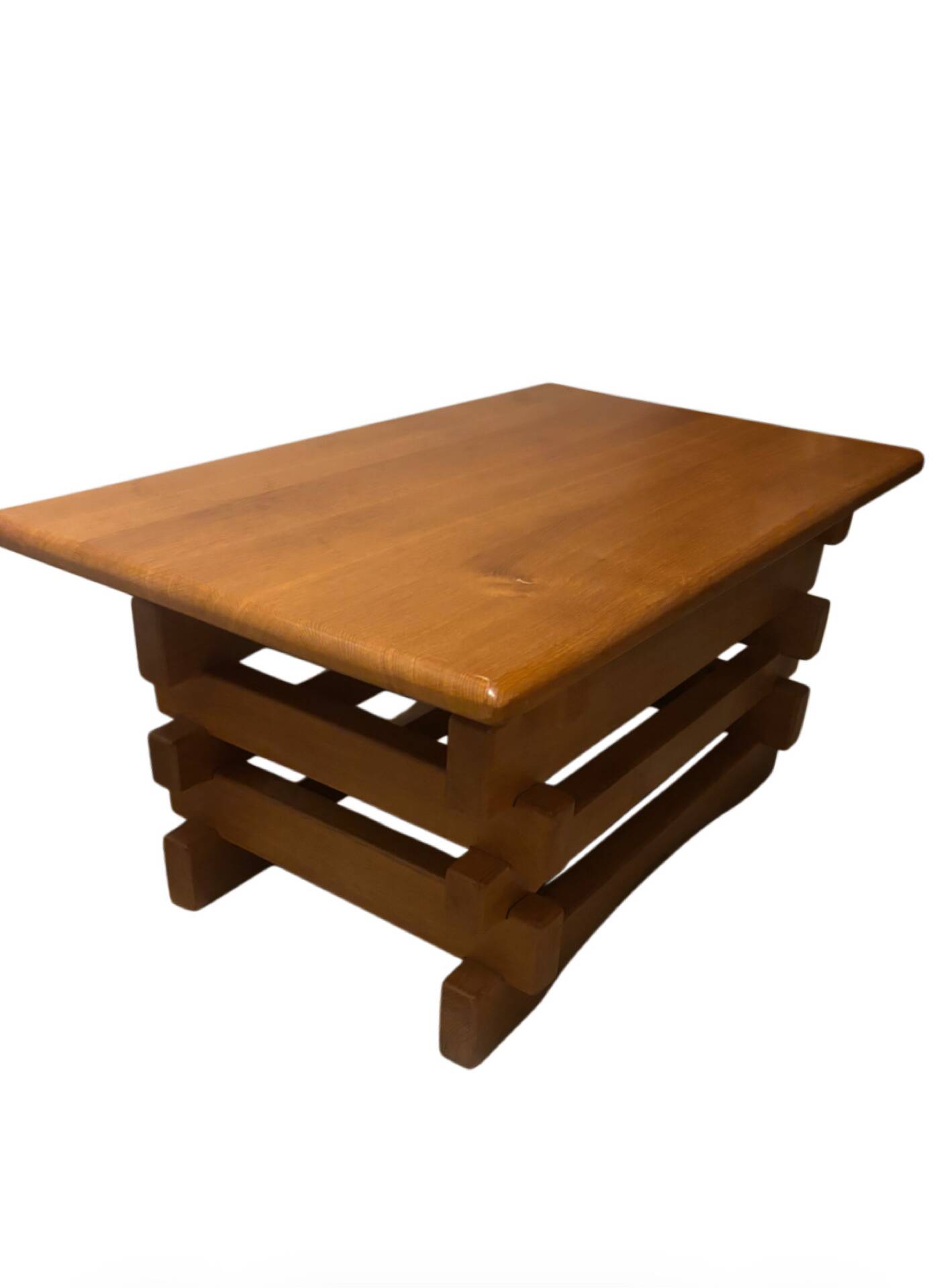 Table basse brutaliste en orme  – années 70