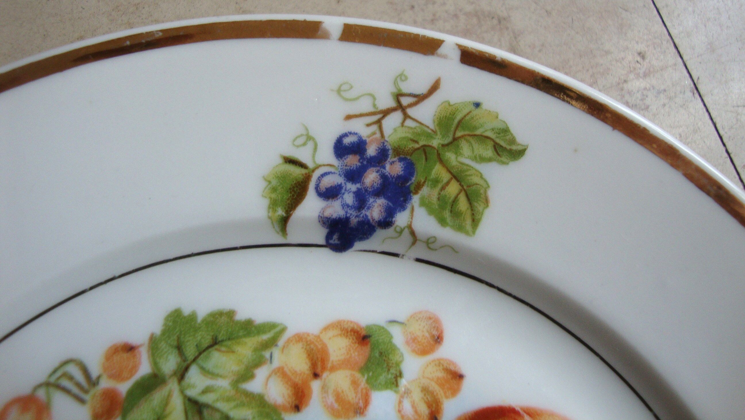 6 Fruit decorated plates Pillivyt France