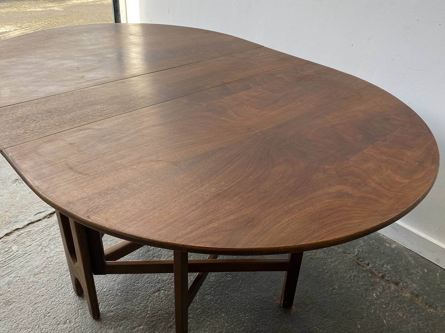 Large 1960s Mid-Century drop leaf table by G Plan