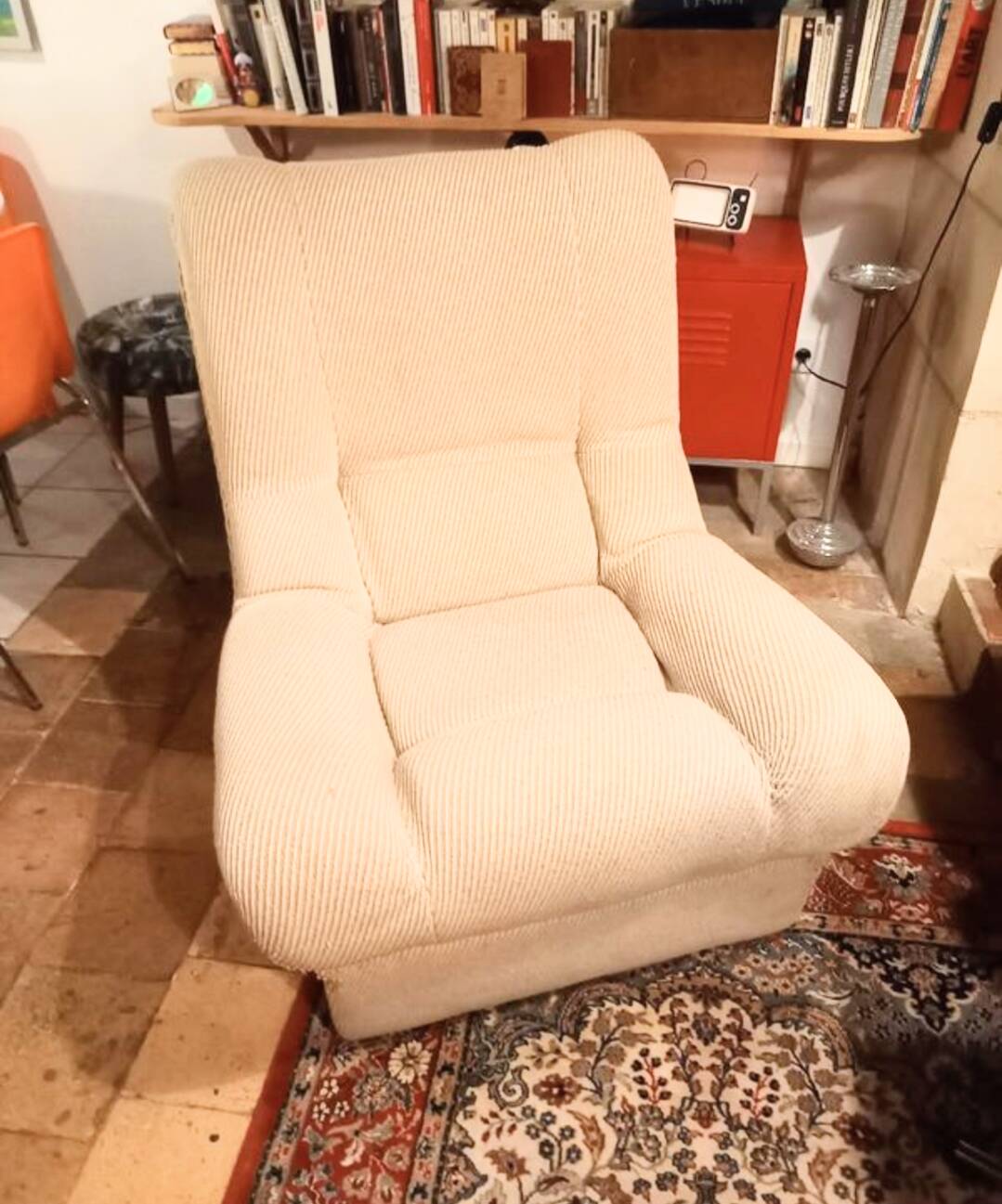 Vintage 70s "Space age" armchair