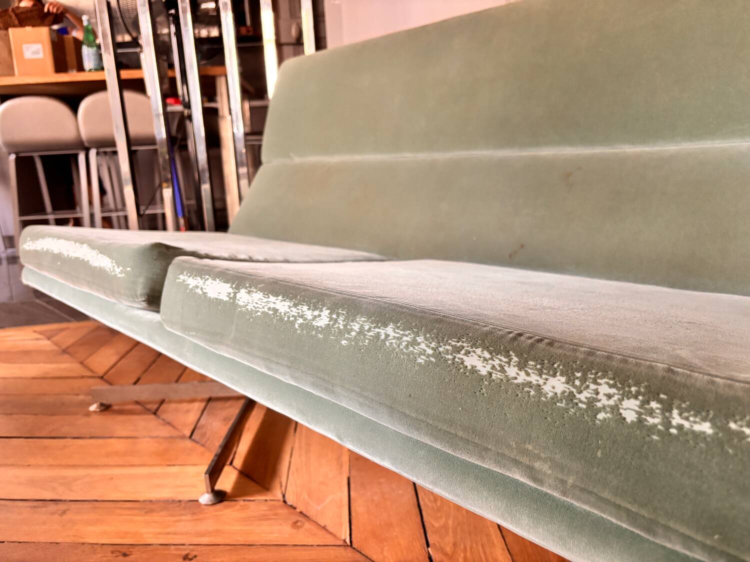 Vintage 1970s Living Room Set – Velvet Sofa & Swivel Armchairs