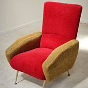 Fauteuil tissu rouge et jaune moutarde style bouclette 1970