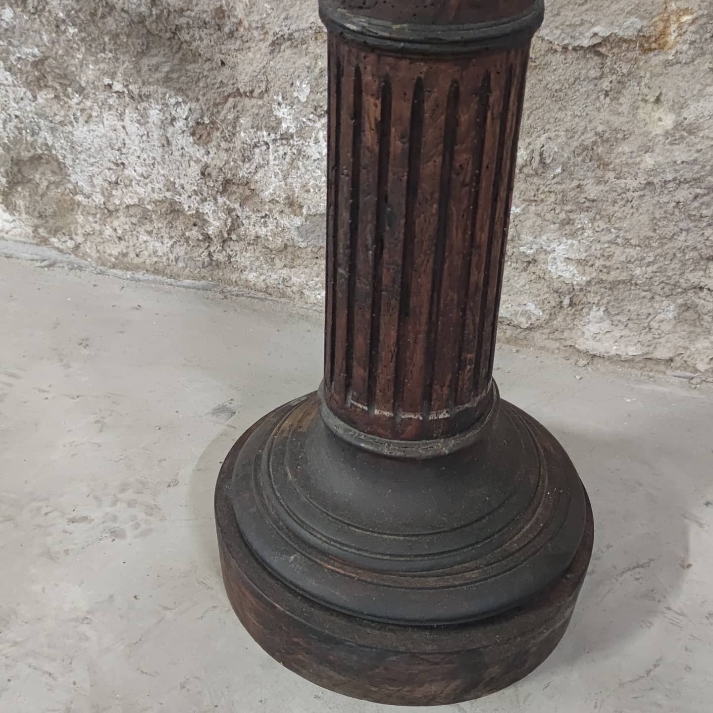 Column statuary towards the end of the 19th century