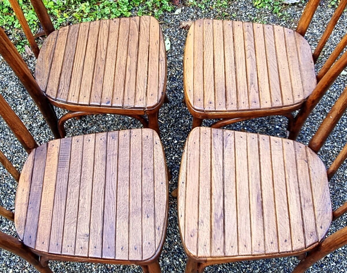 4 bistro chairs 20/30s sitting slatted