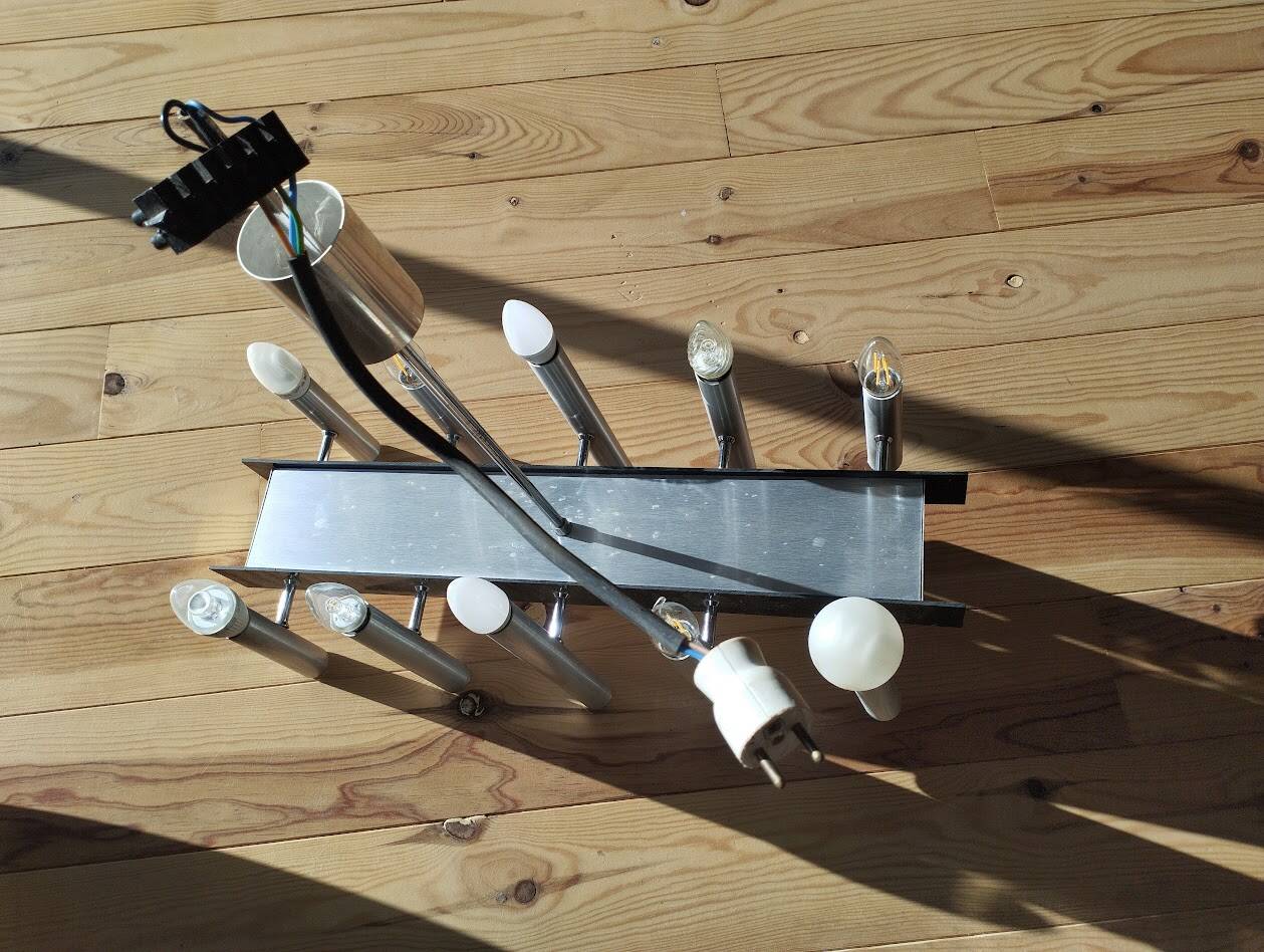 Sculptural vintage 70s chandelier – metal & aluminium – 55 × 26 cm