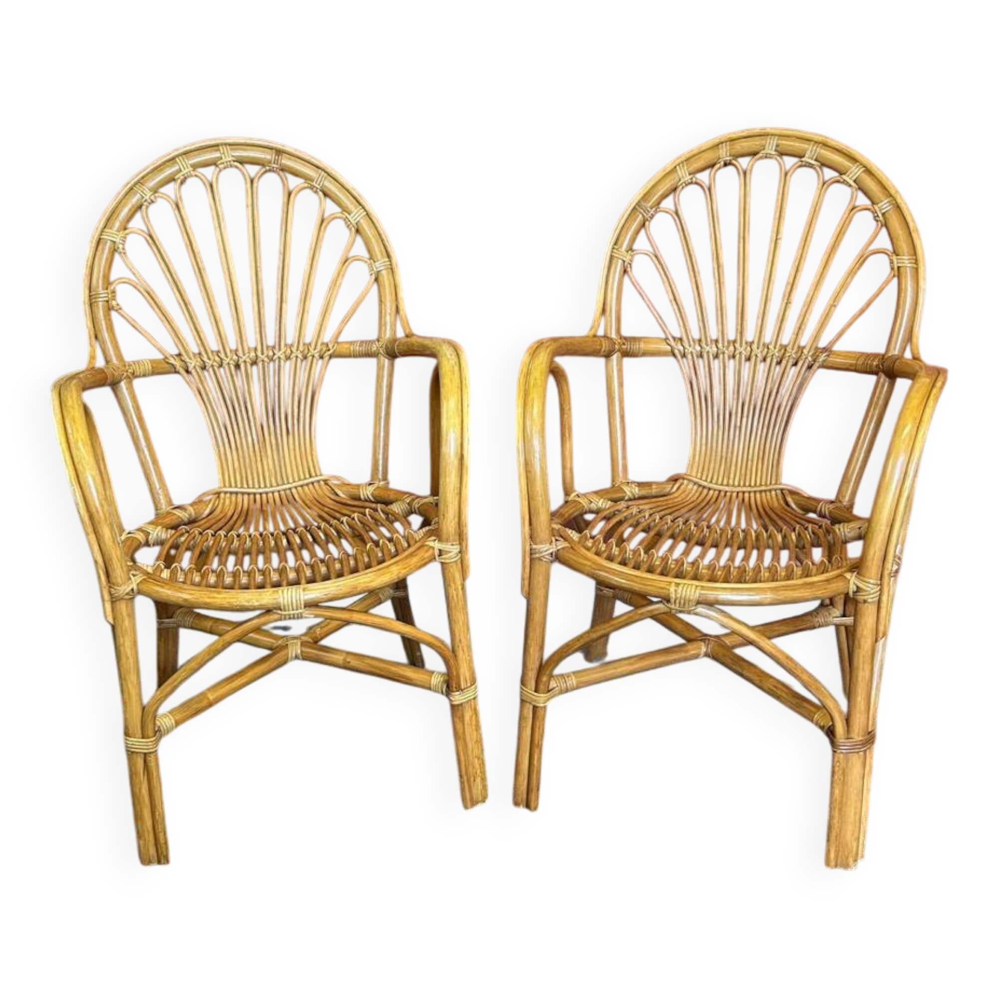 2 vintage rattan armchairs