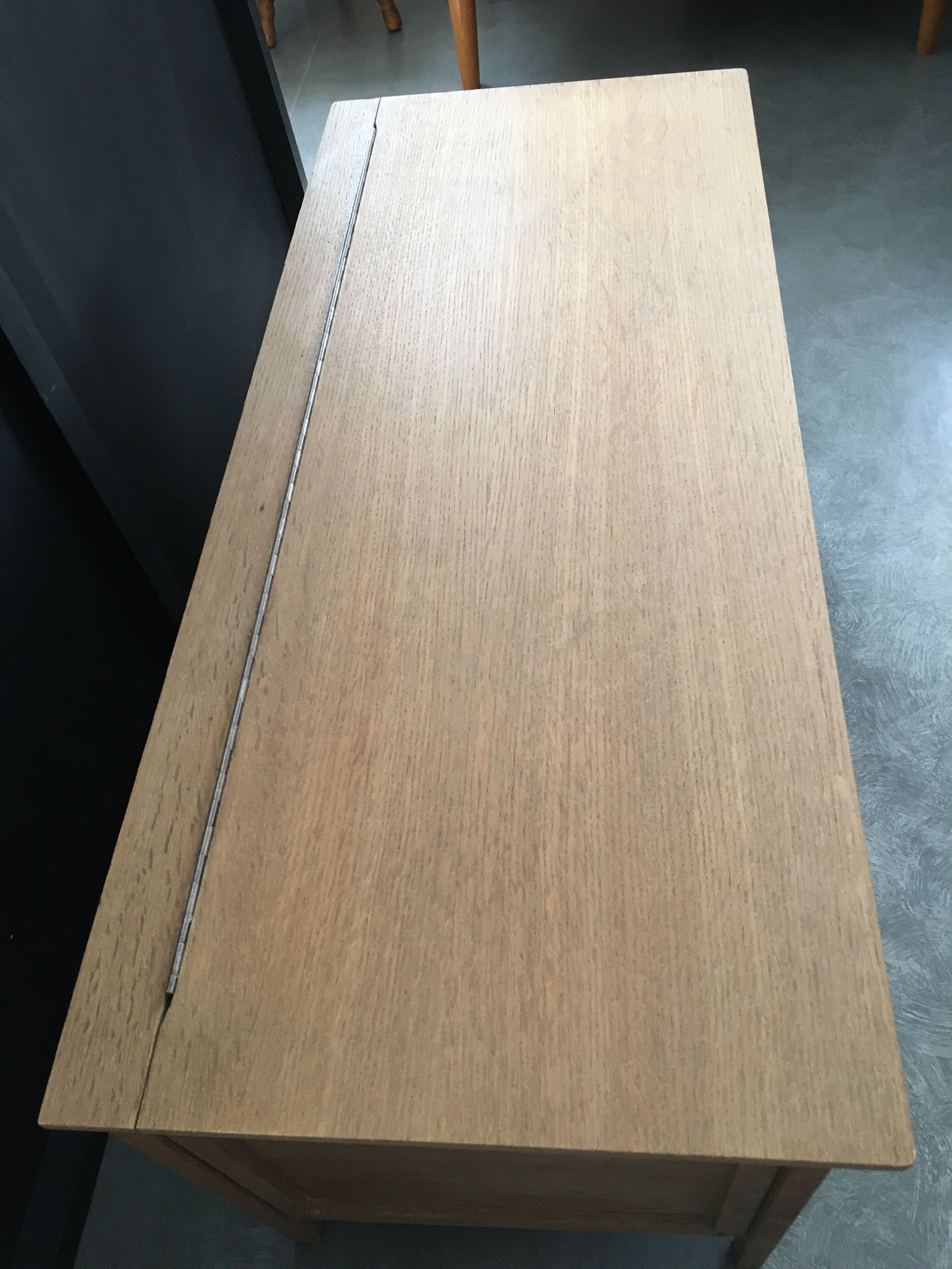Coffre en bois et rotin
