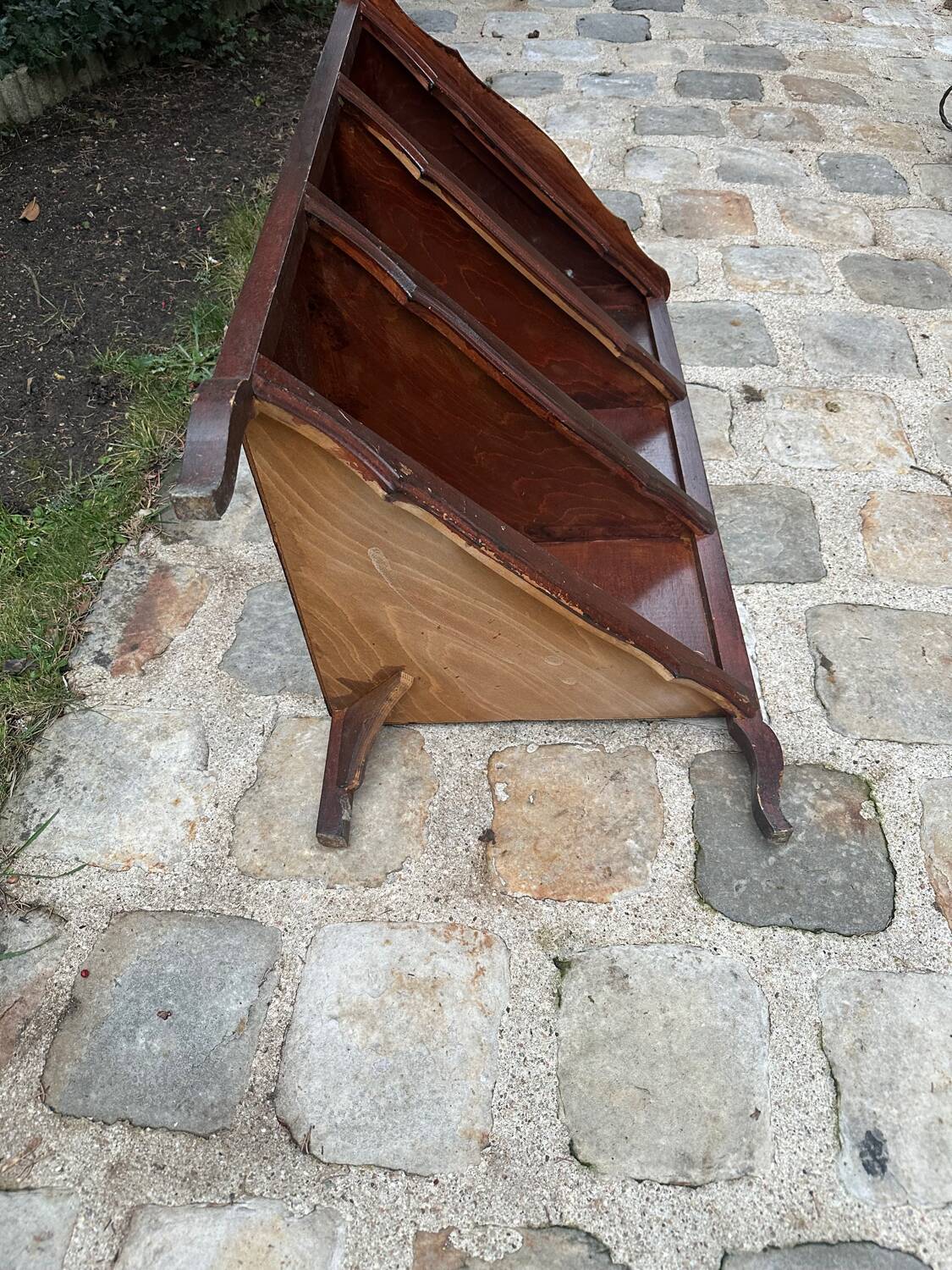 Encoignure -meuble d’angle