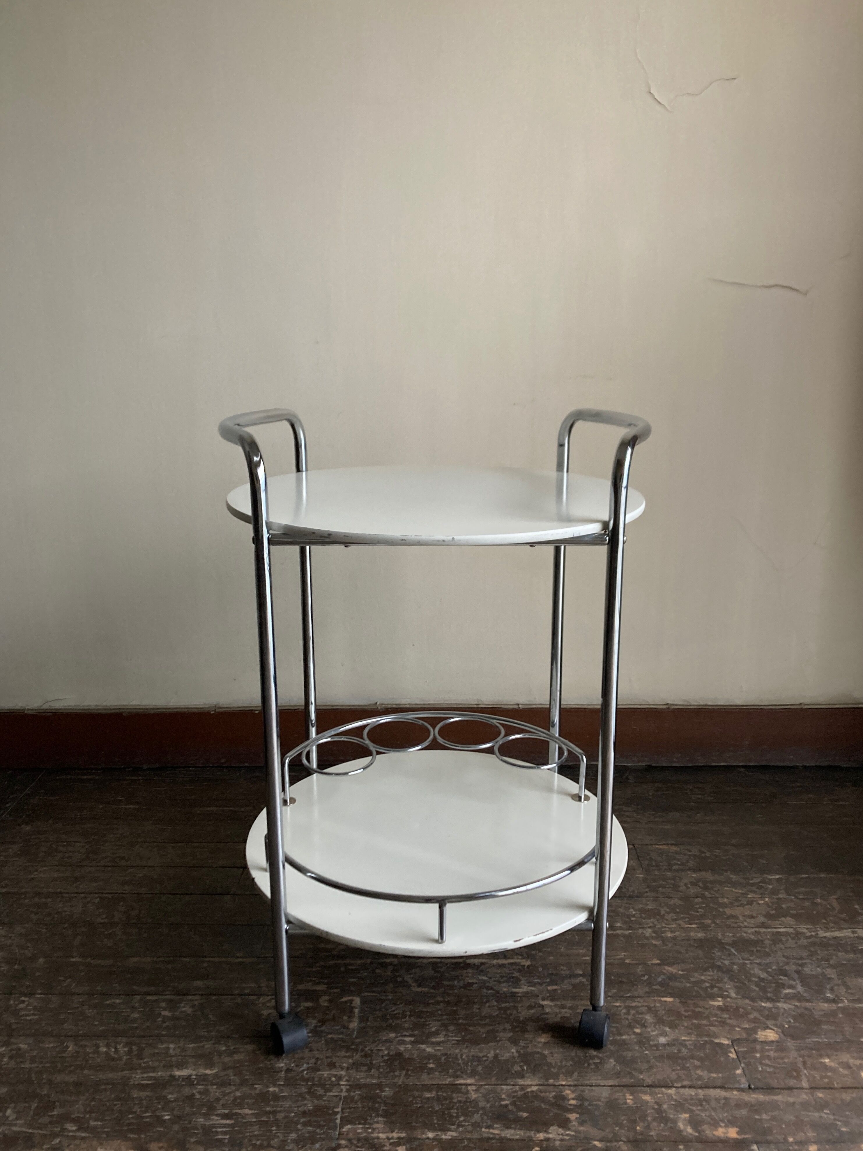 Desserte bar 1970 en bois laqué blanc