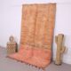 Tapis marocain vintage fait main en laine pêche