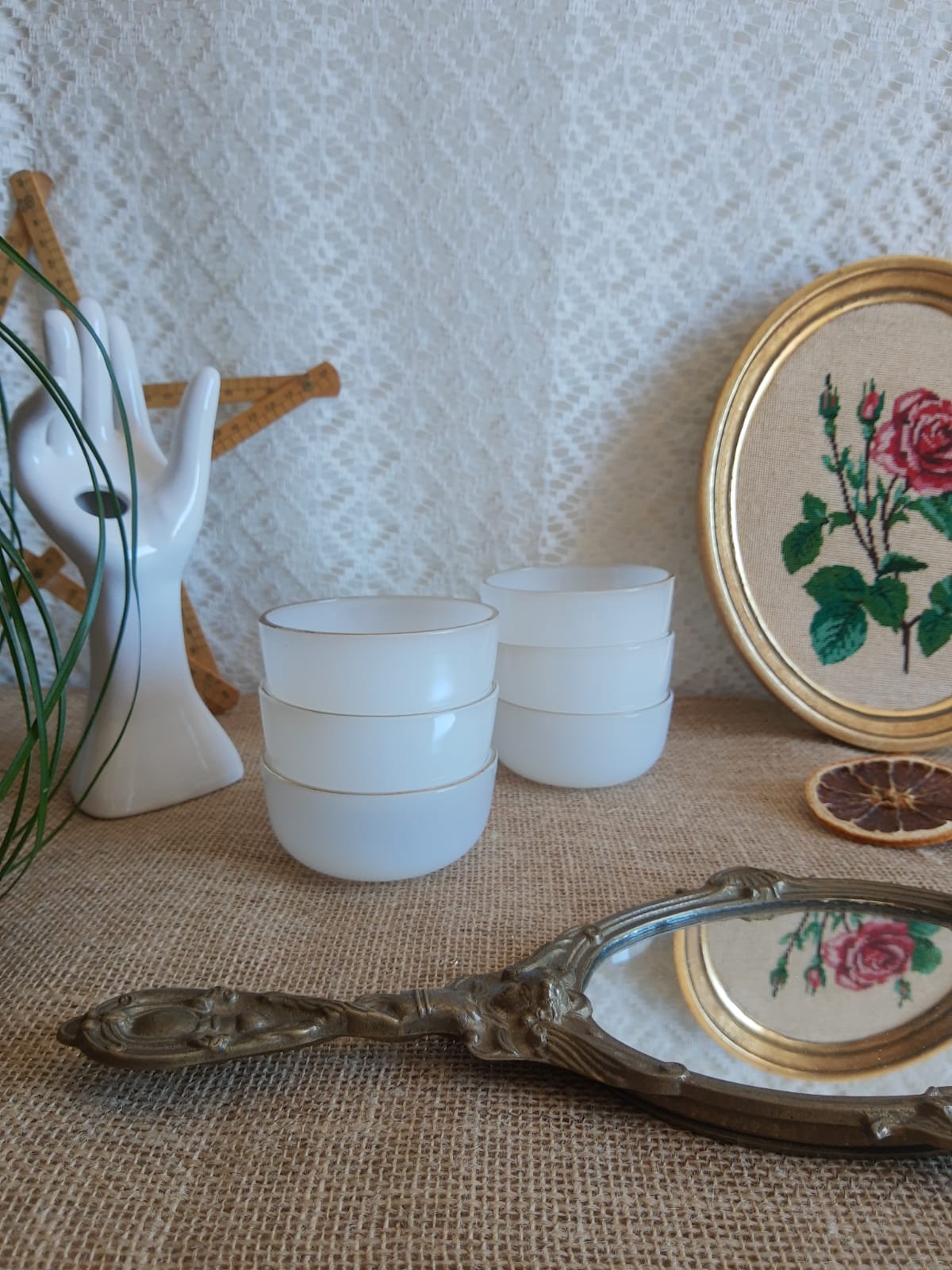 6 ramekins leach oil, vintage golden white