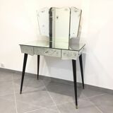 Dressing table vintage art déco in mirror