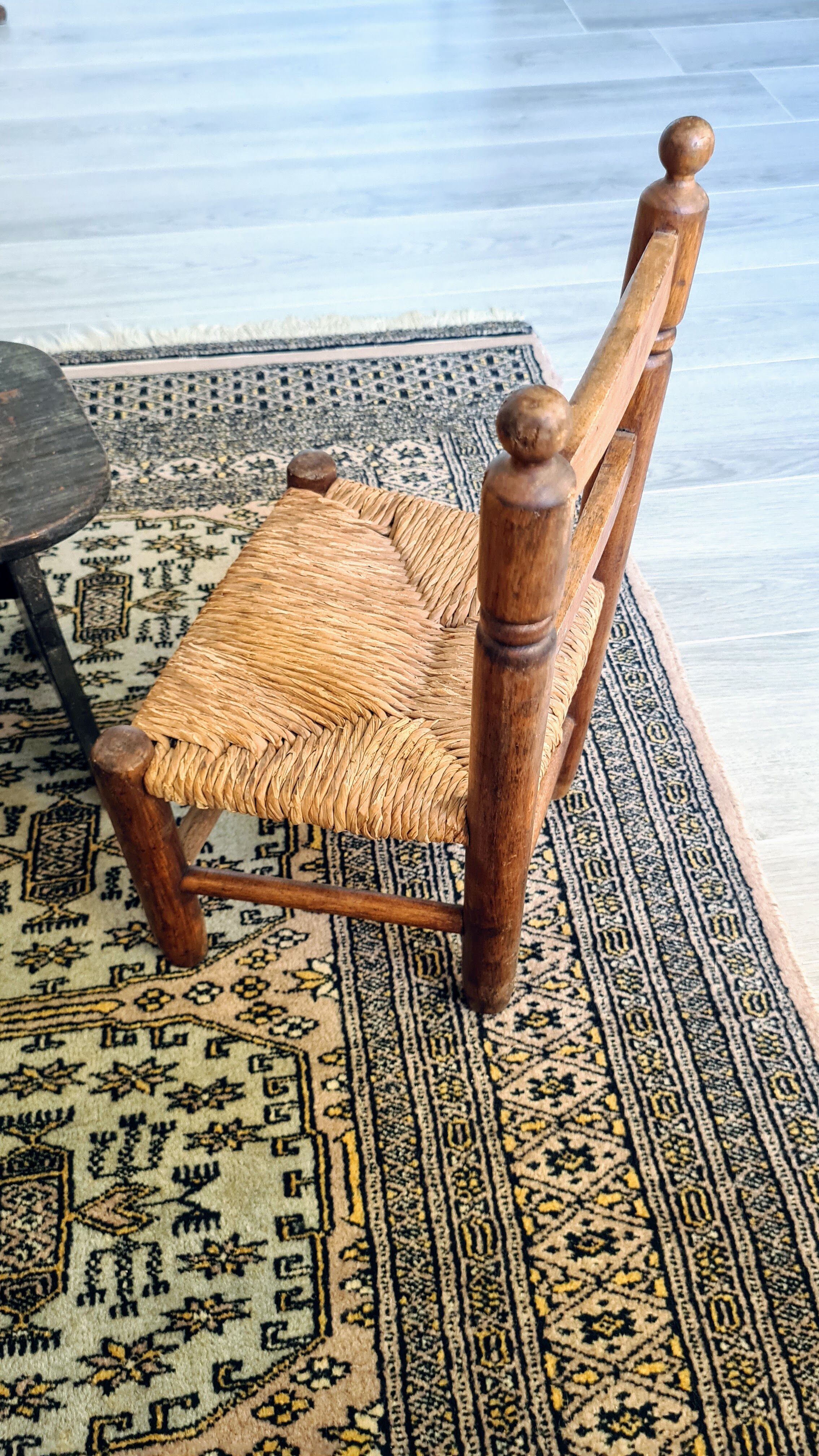 Chaise enfant campagnarde paillée