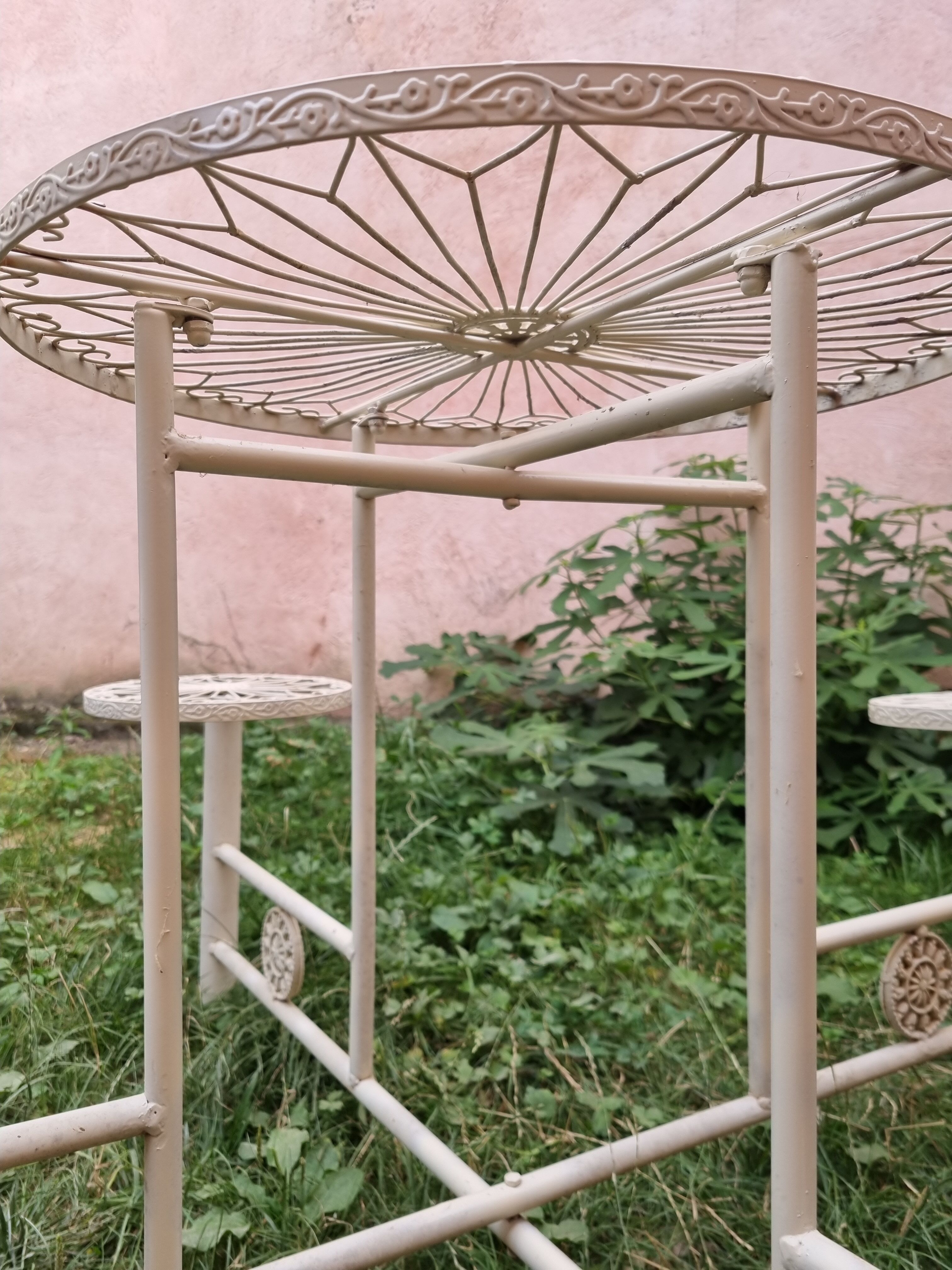 Metal garden table 60s