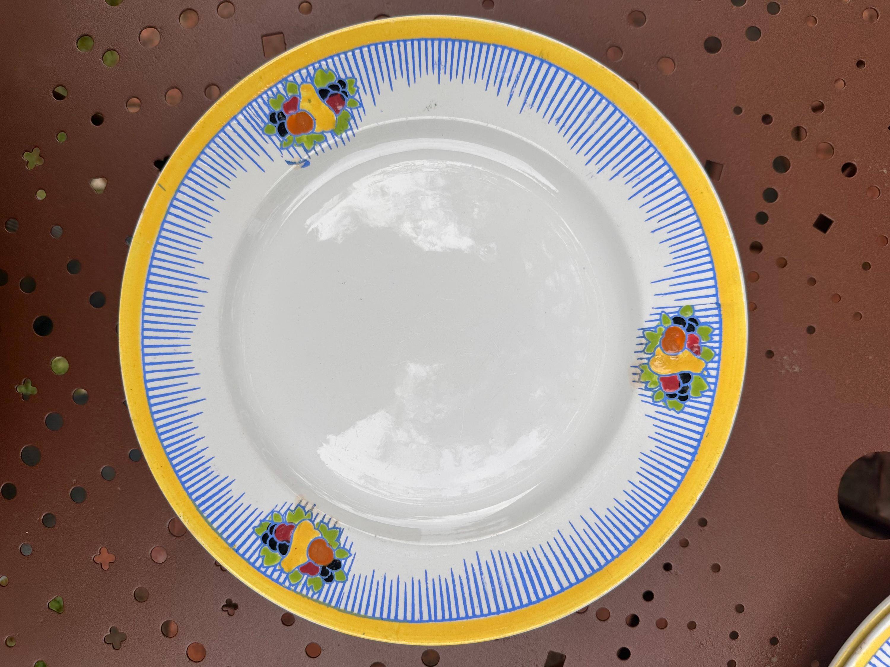 Set of 10 flat plates Boch Frères La Louvière – Art Deco fruit design