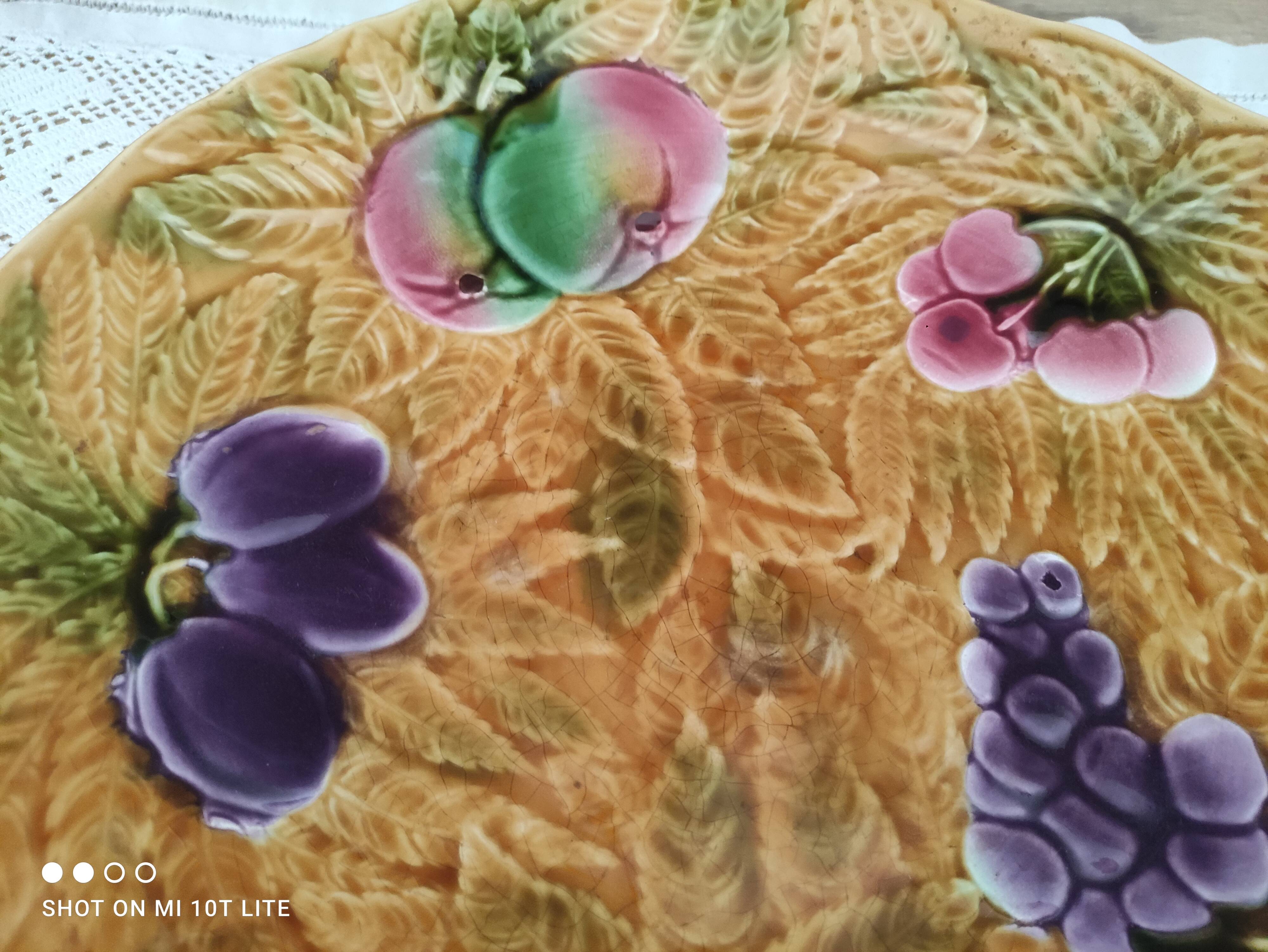 Large hollow round flat fruit bowl Sarreguemines in yellow slip fruit decor