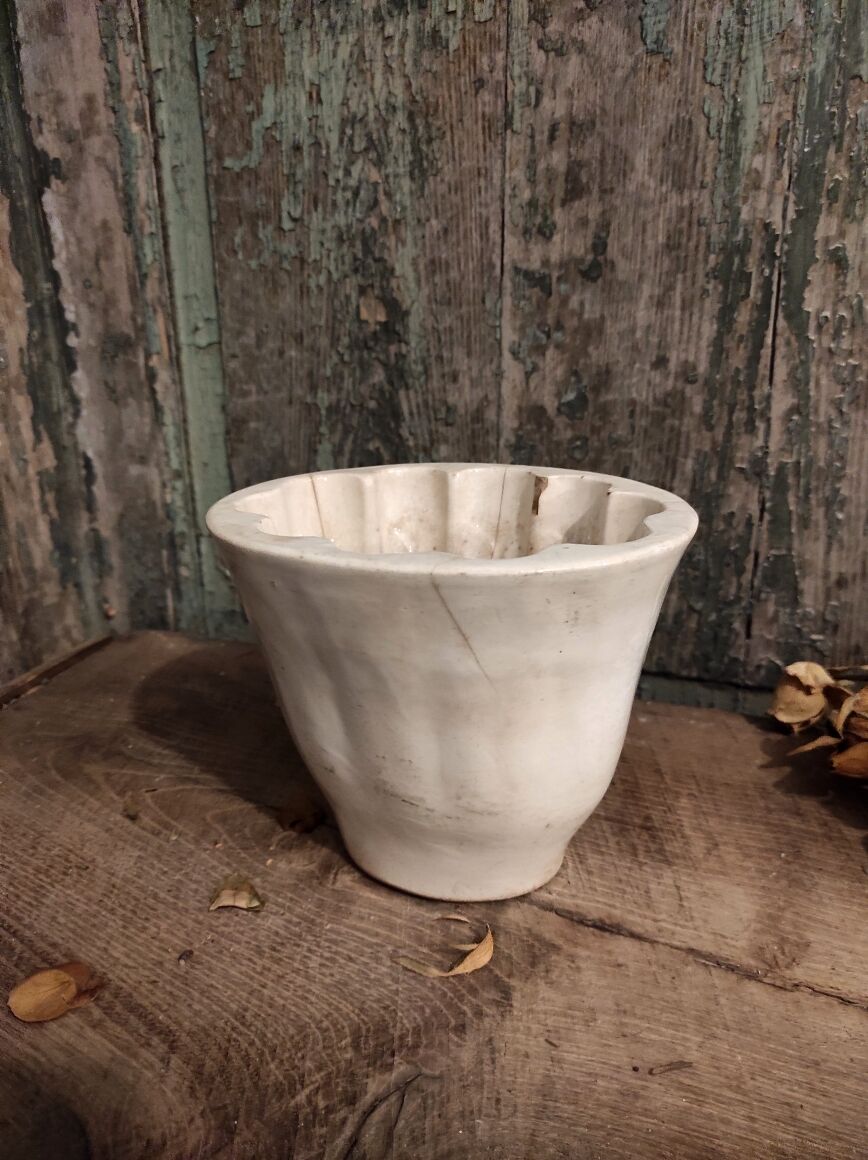 Ironstone vintage english jelly mold