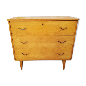 Commode a trois tiroirs