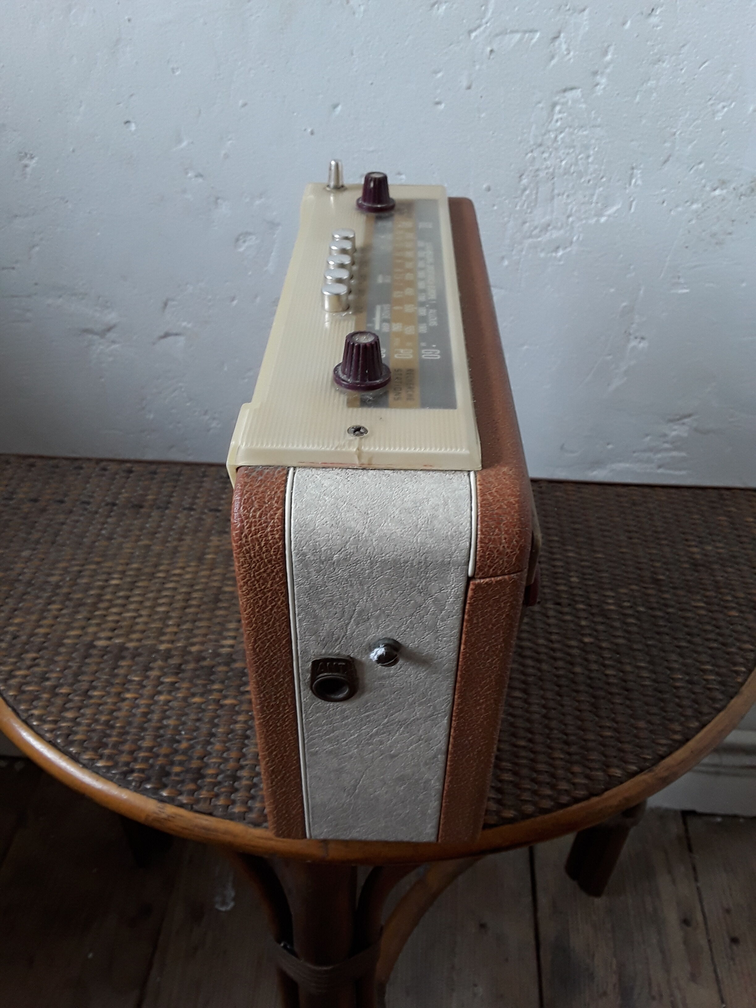 Radio vintage années 60