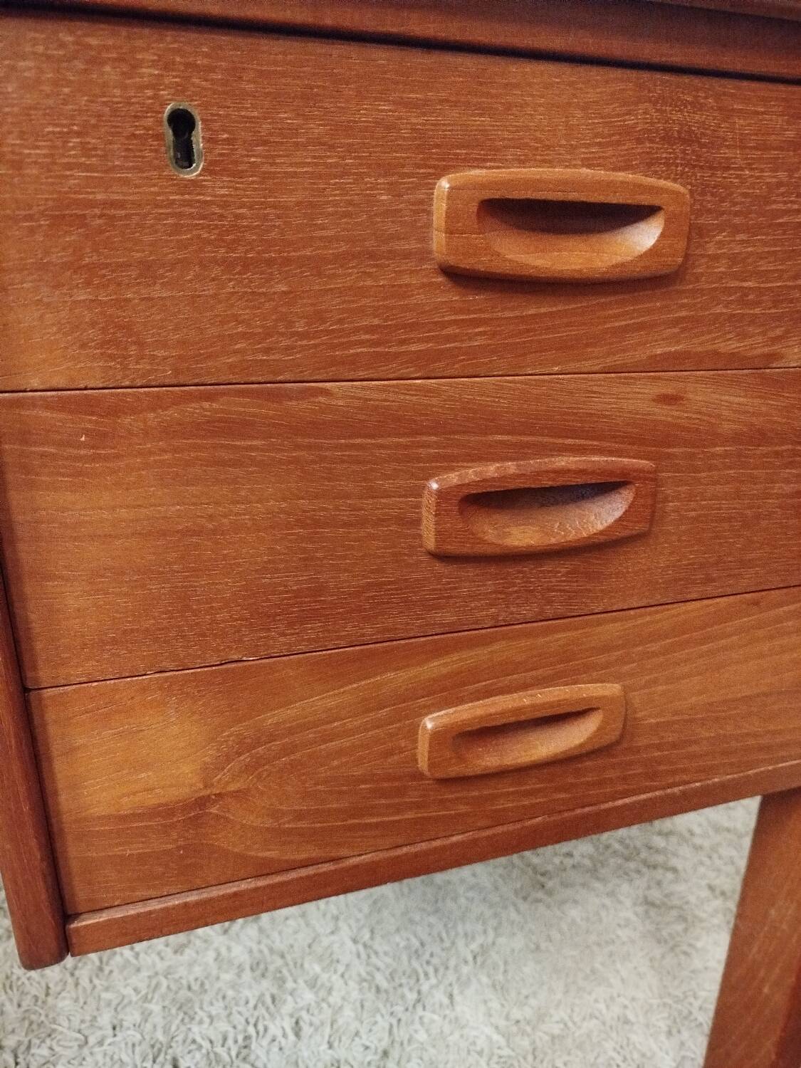 Bureau vintage scandinave