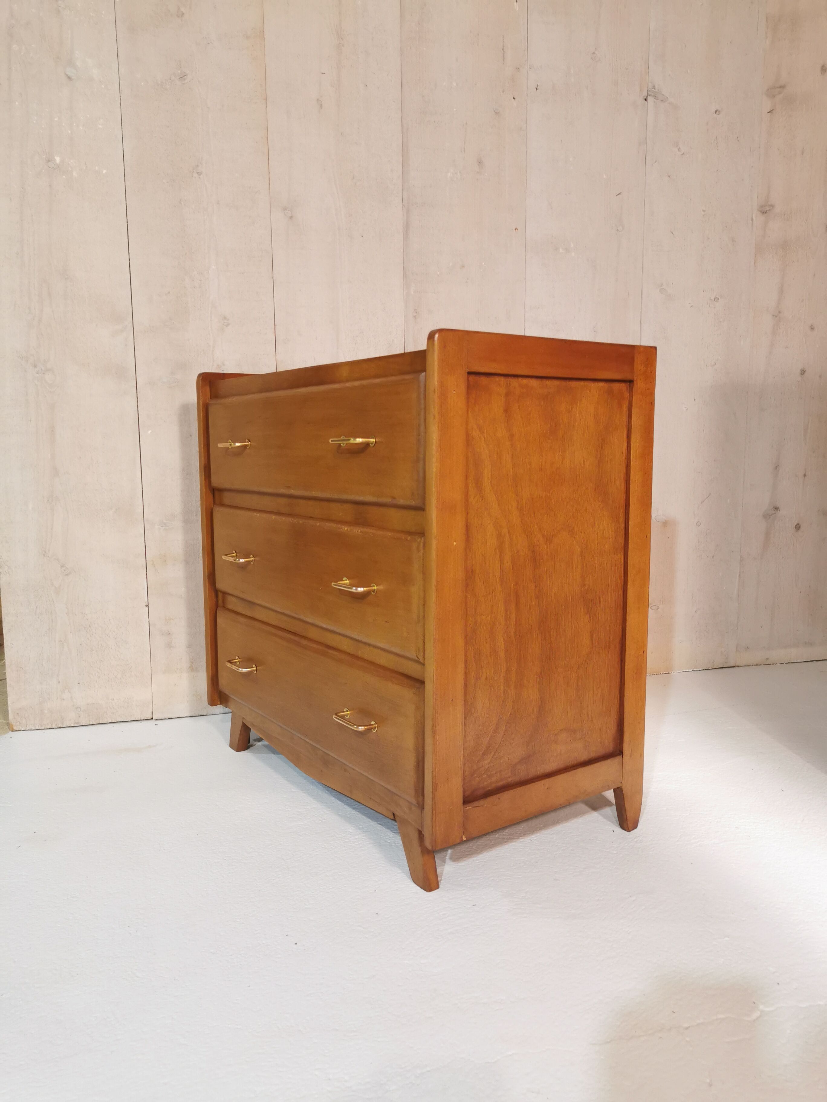 Vintage chest of drawers
