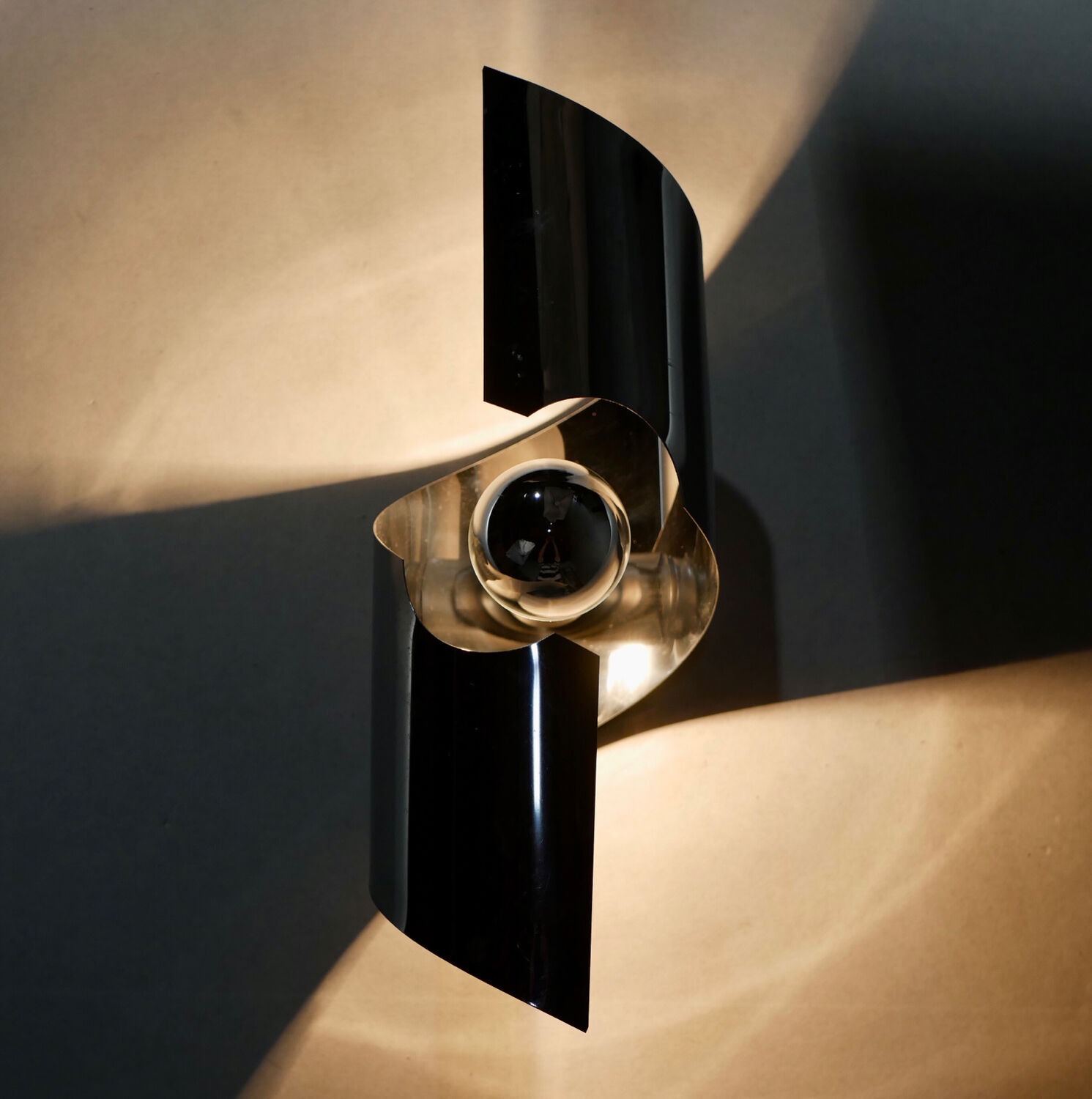 Pair of chrome wall lamps 70s