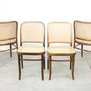 Chaises vintage n°811 en bois courbé, lot de 4
