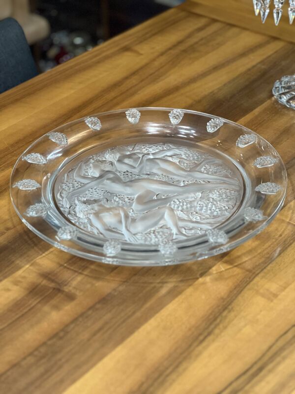 Plat en verre Lalique