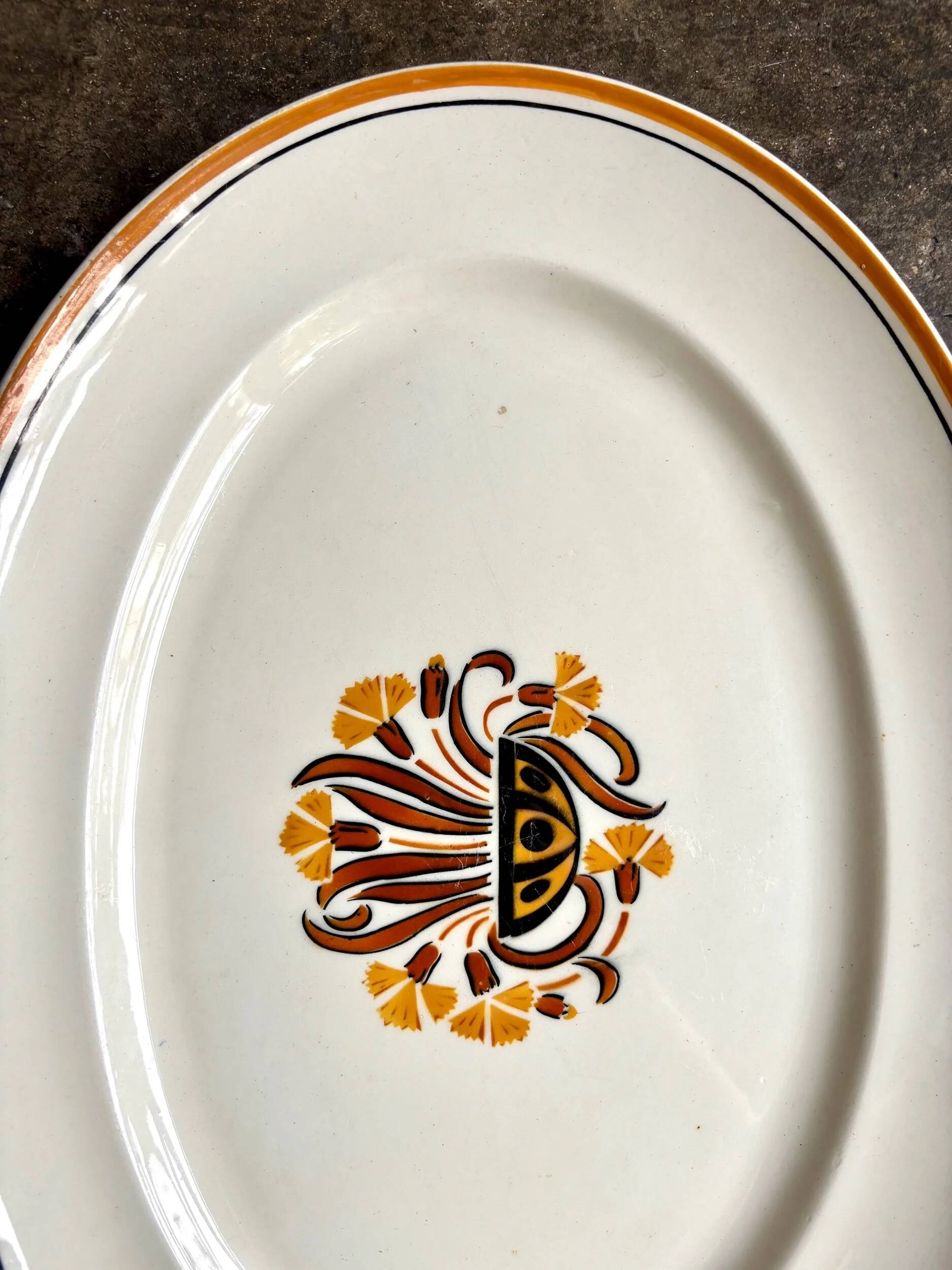 Creil & Montereau oval ironstone dish, "Oeillets" service