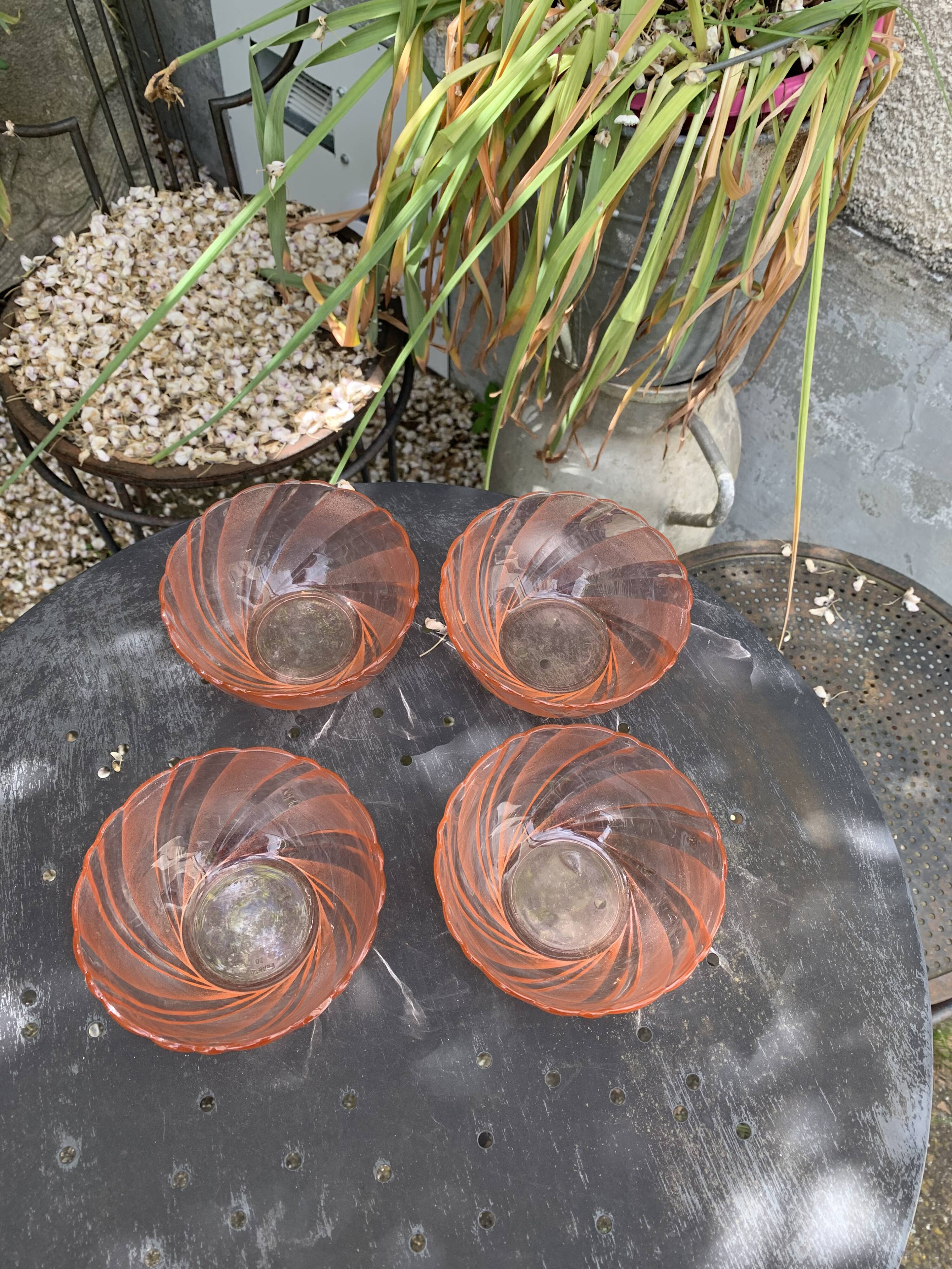 Set of 4 pink and twisted glass cups rosaline vereco France vintage 1960/70