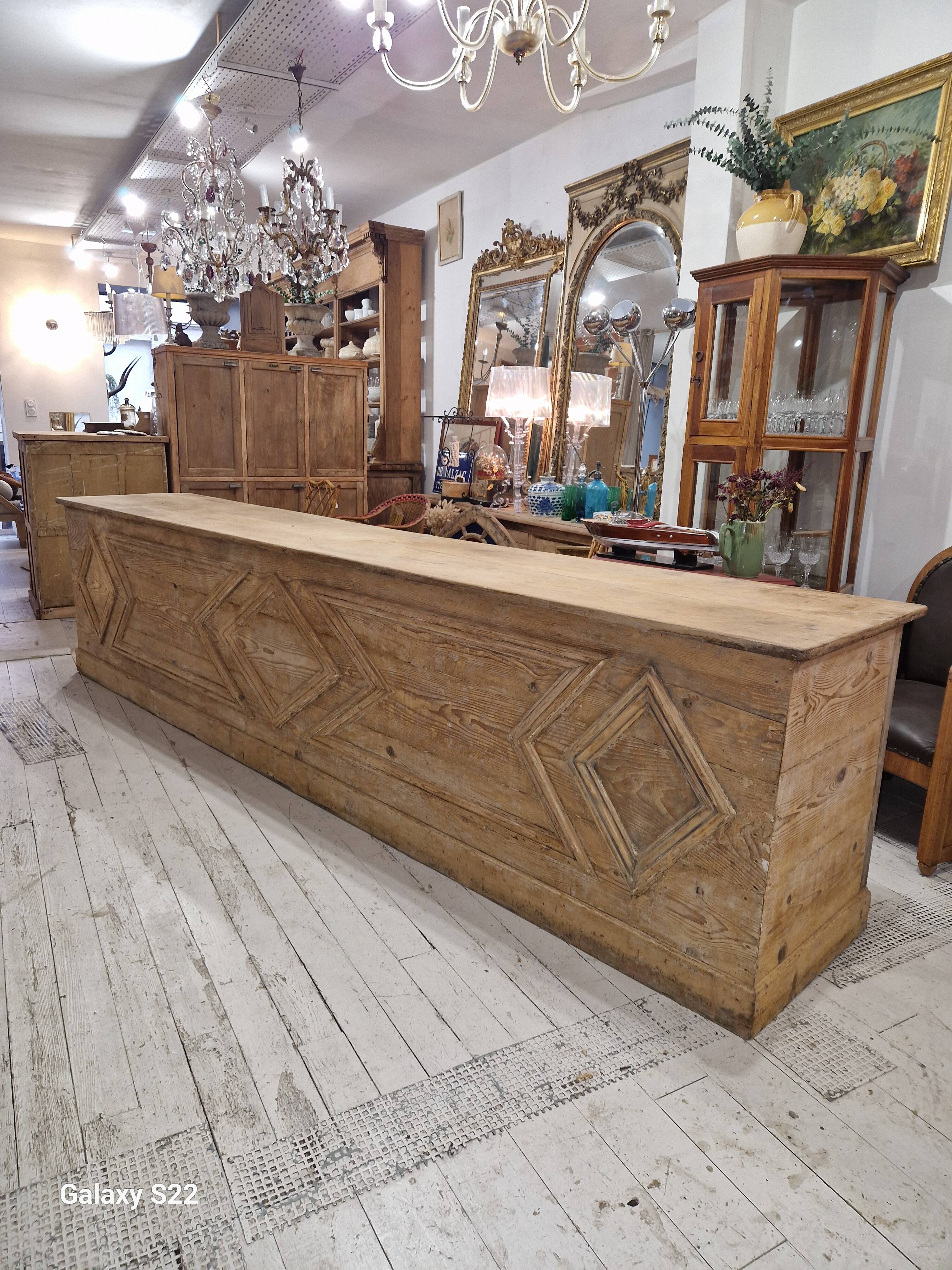 banque en pin 24 tiroirs