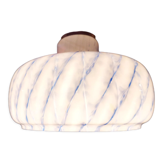 Opaline suspension