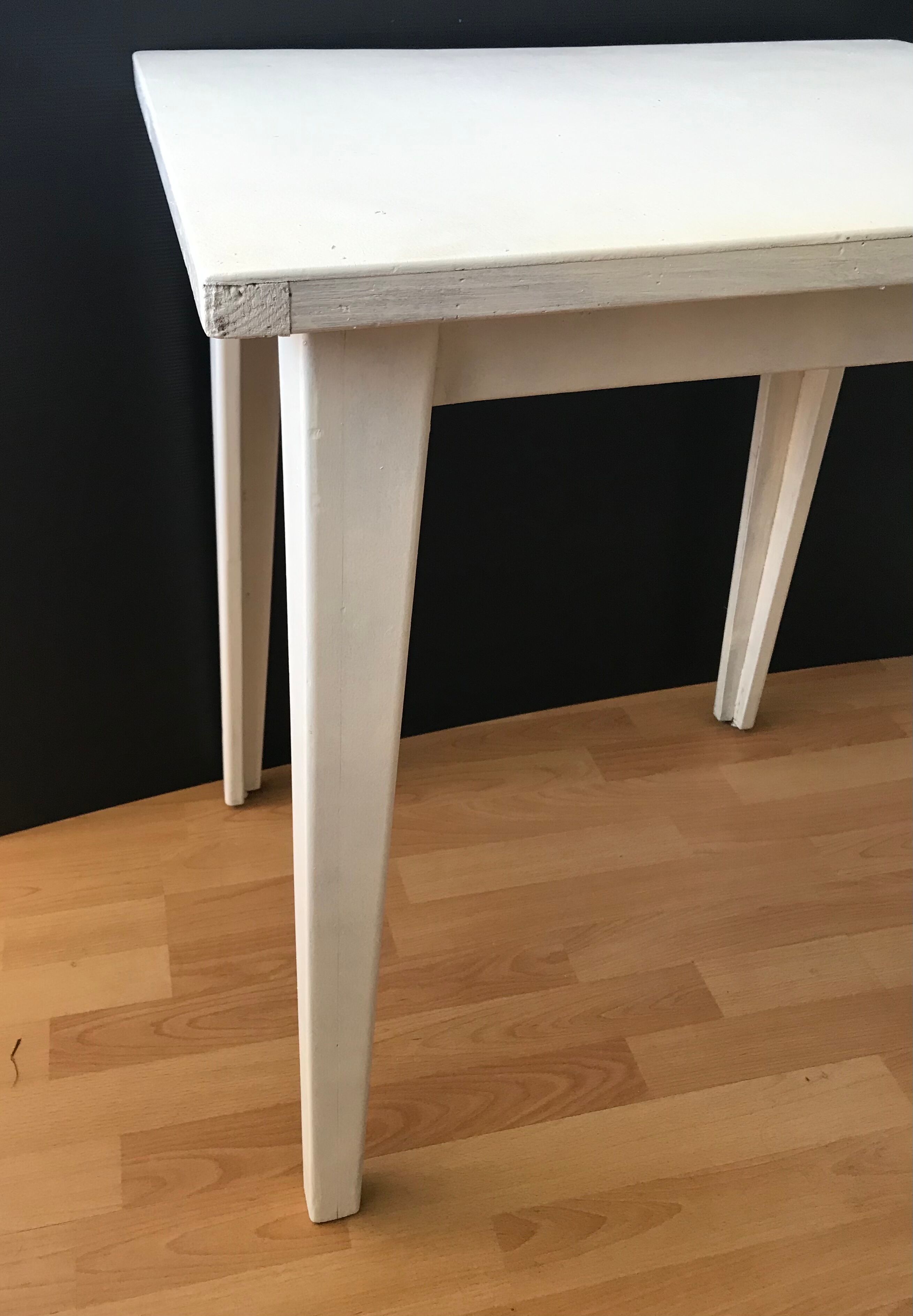 Small table desk feet compass