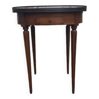 Hot water table