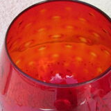 Vase rouge vintage