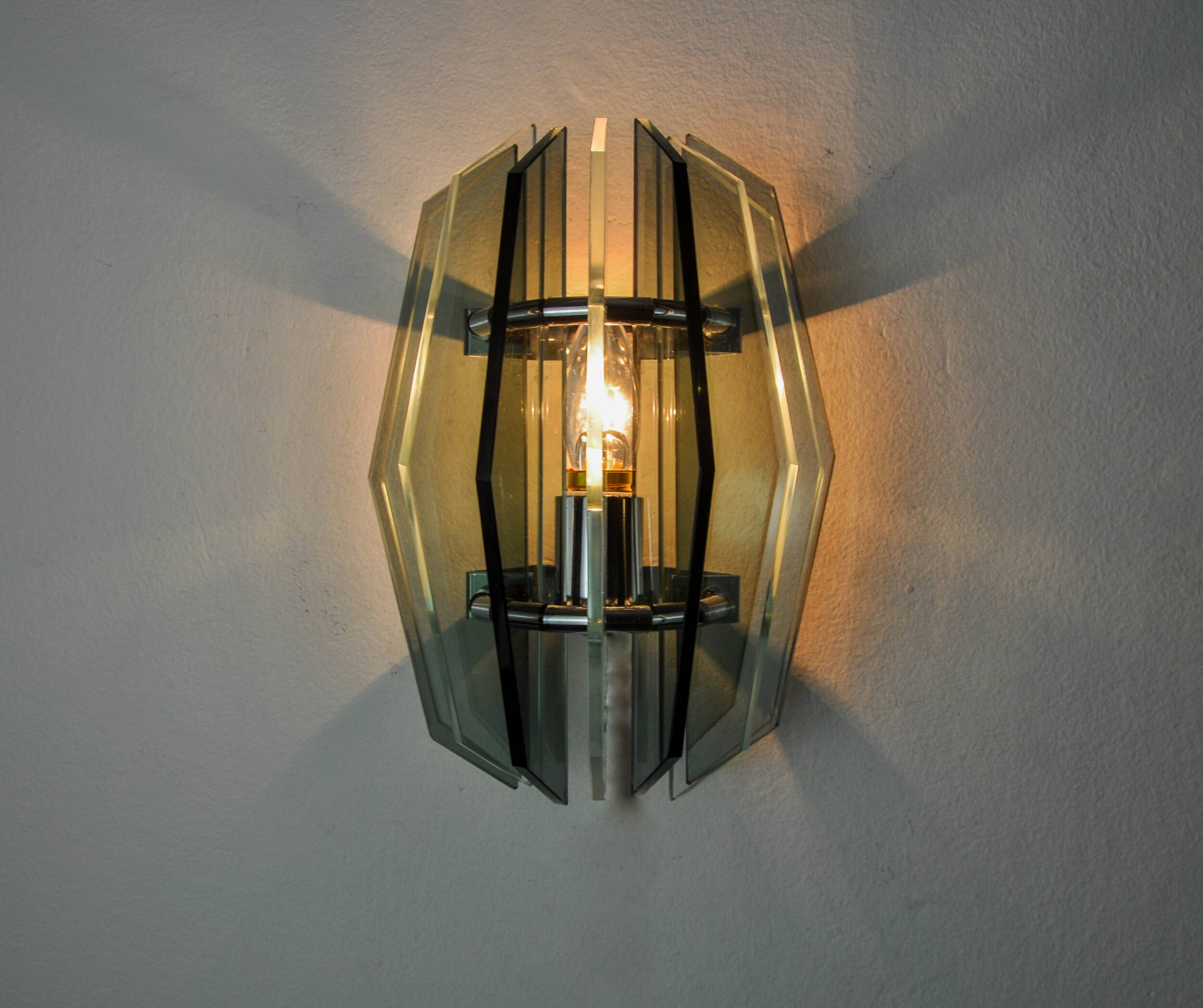 Veca wall lamp, cut Murano glass, Italy, 1970