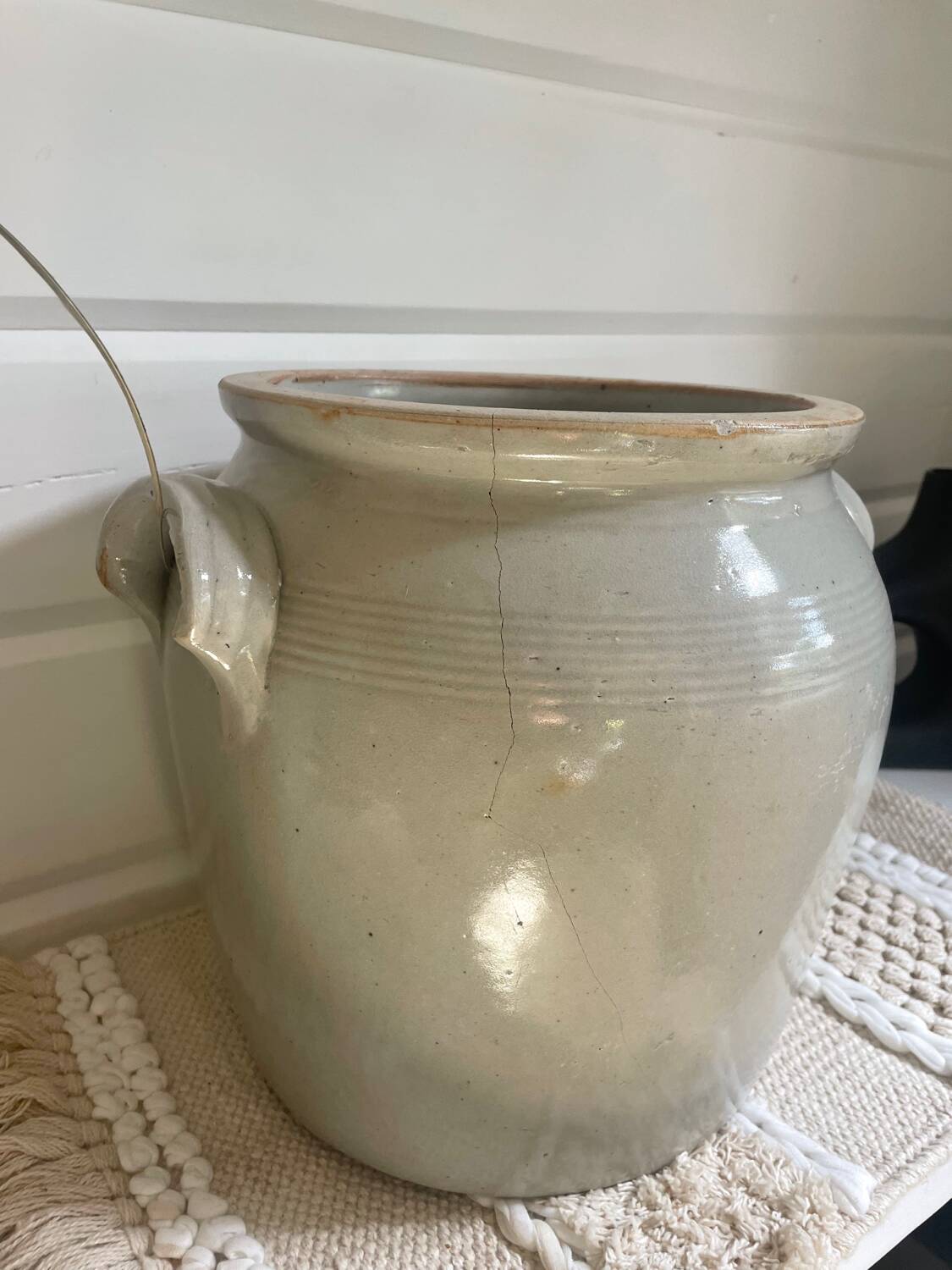 Glazed stoneware pot